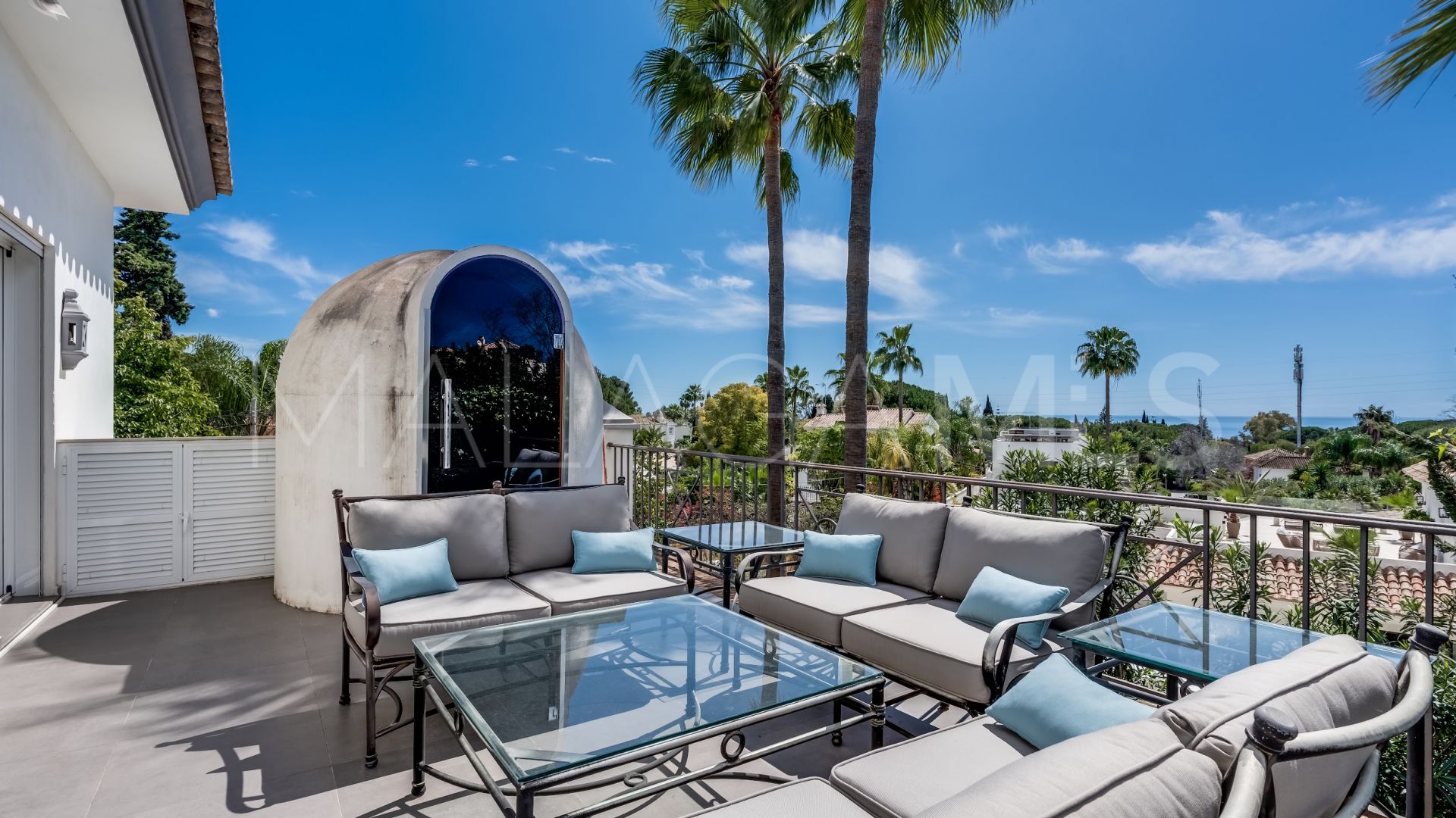Buy villa in Marbella Ciudad