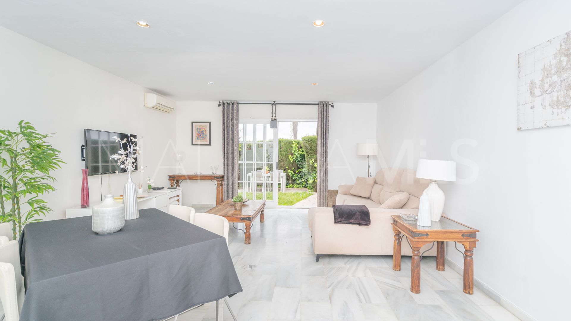 Radhus for sale in Bel Air