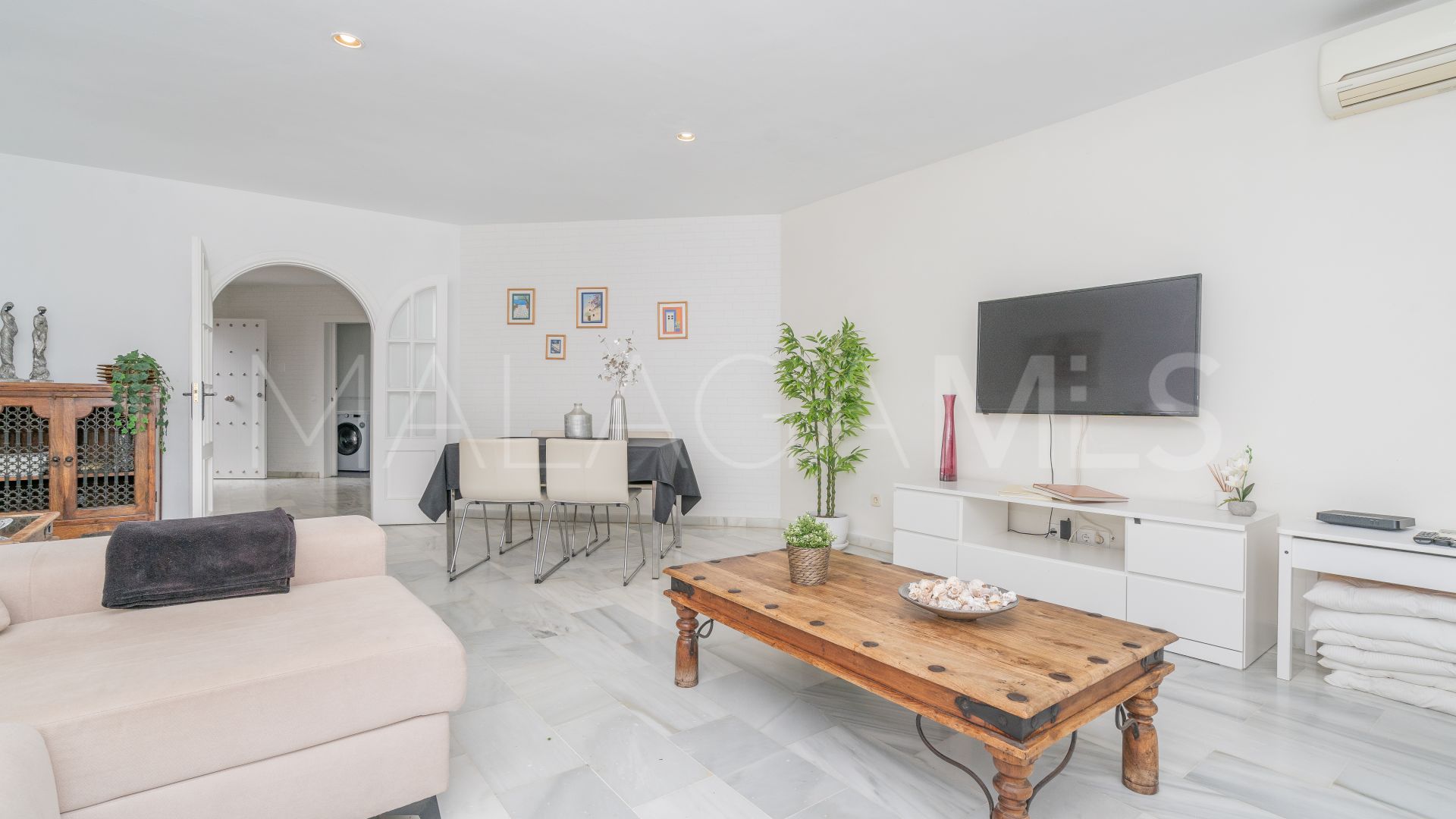 Radhus for sale in Bel Air