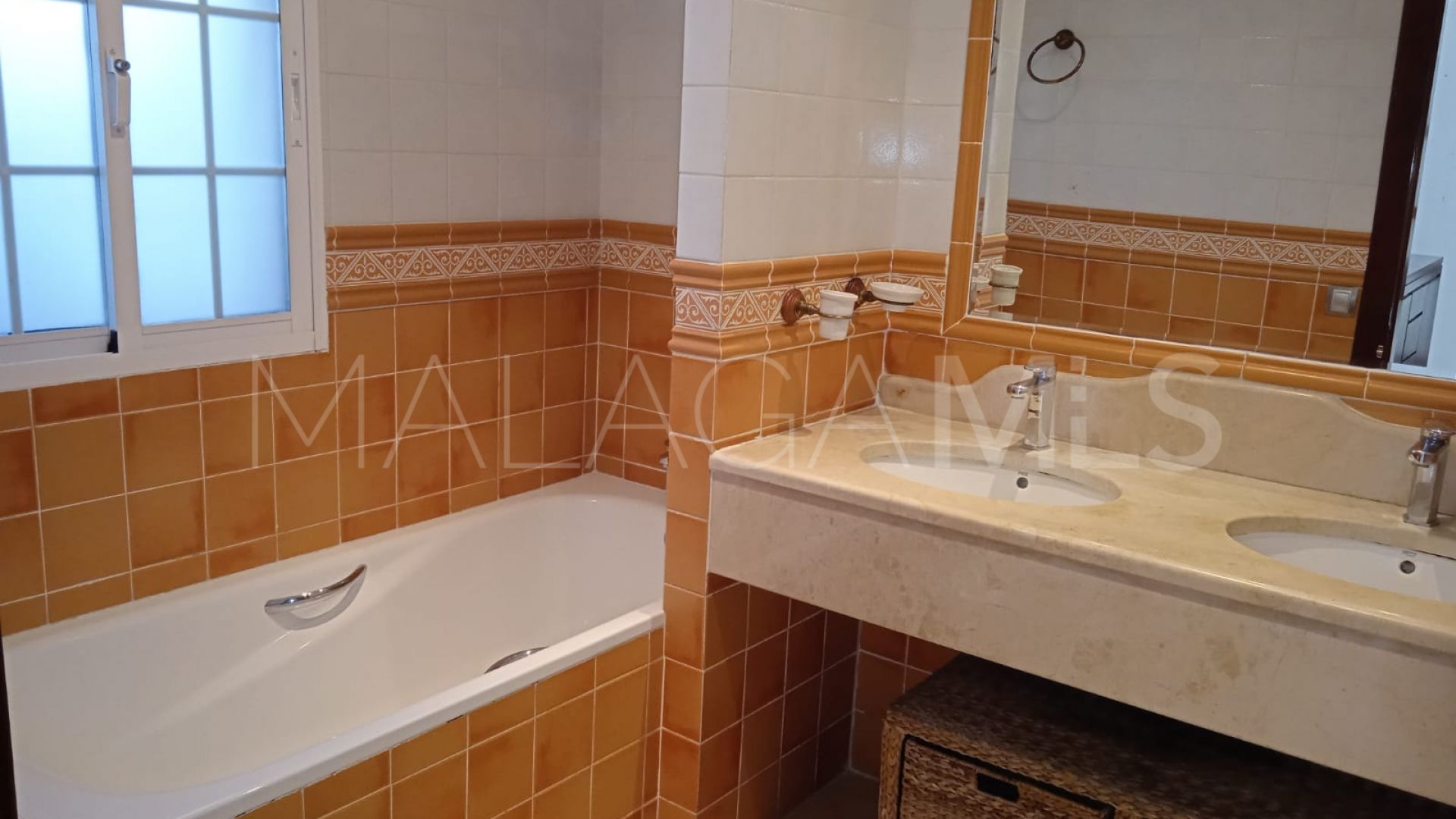 Villa for sale in Linda Vista Baja
