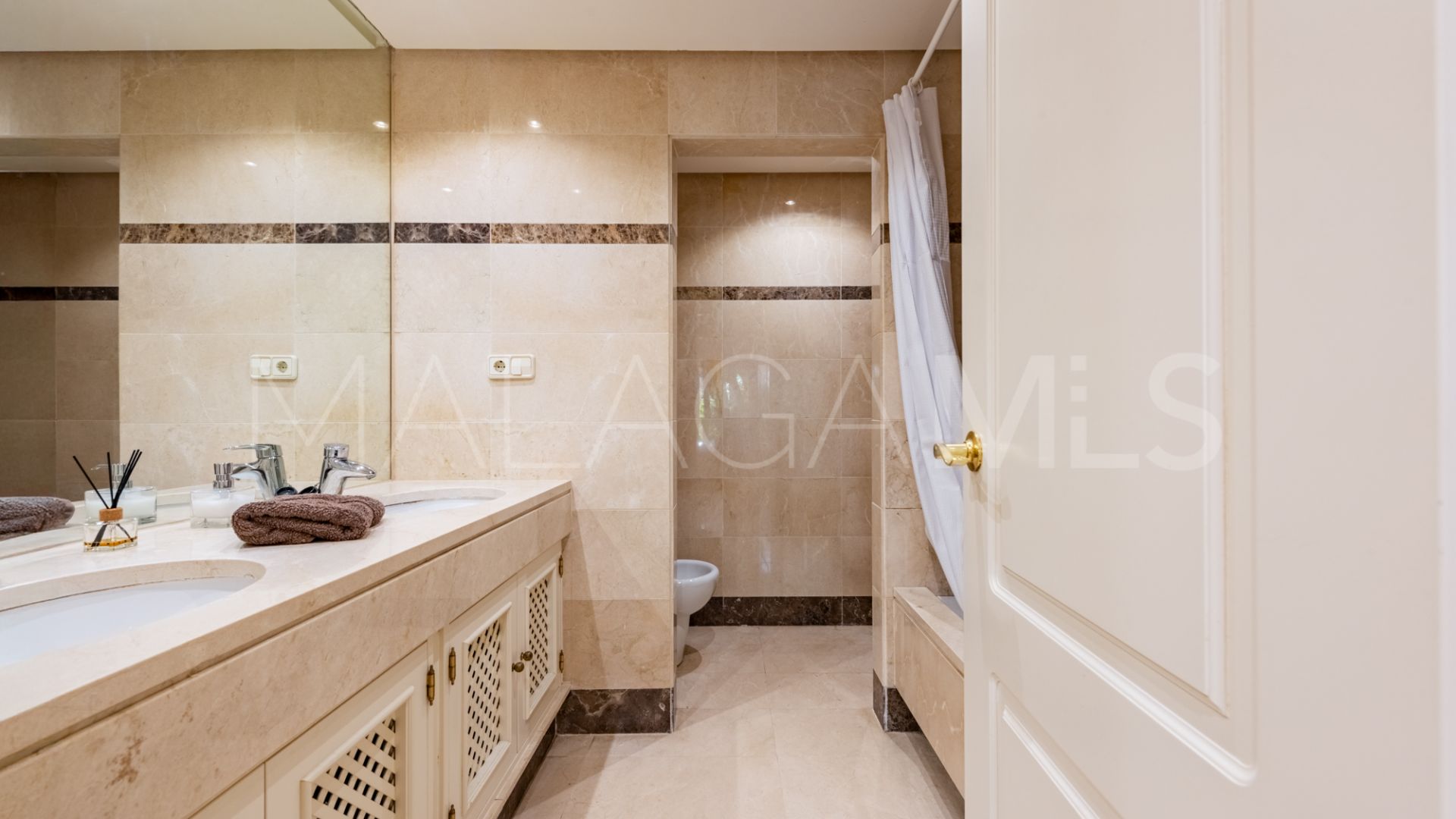 Erdgeschosswohnung for sale in Marbella - Puerto Banus