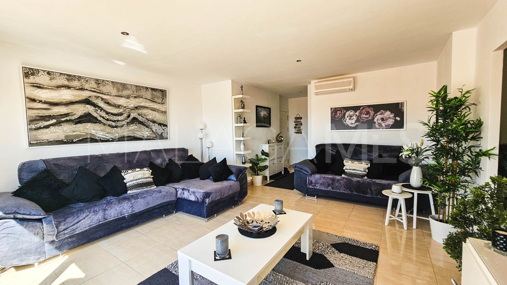 Zweistöckiges penthouse for sale in La Duquesa