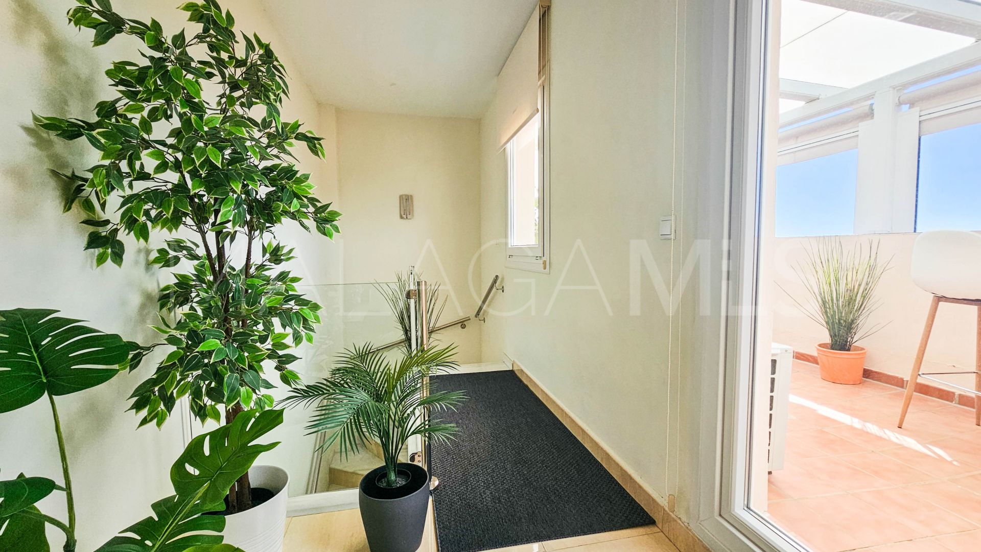 Zweistöckiges penthouse for sale in La Duquesa
