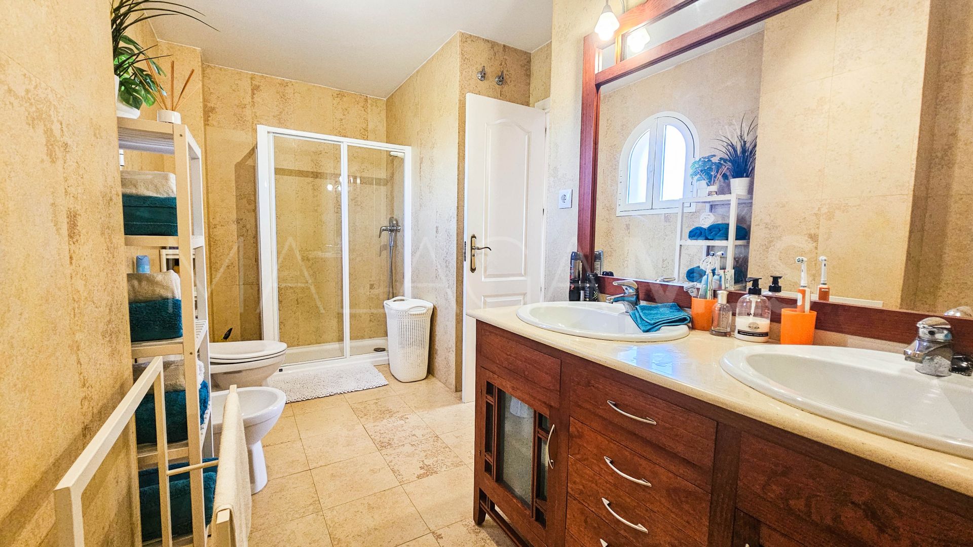 Zweistöckiges penthouse for sale in La Duquesa