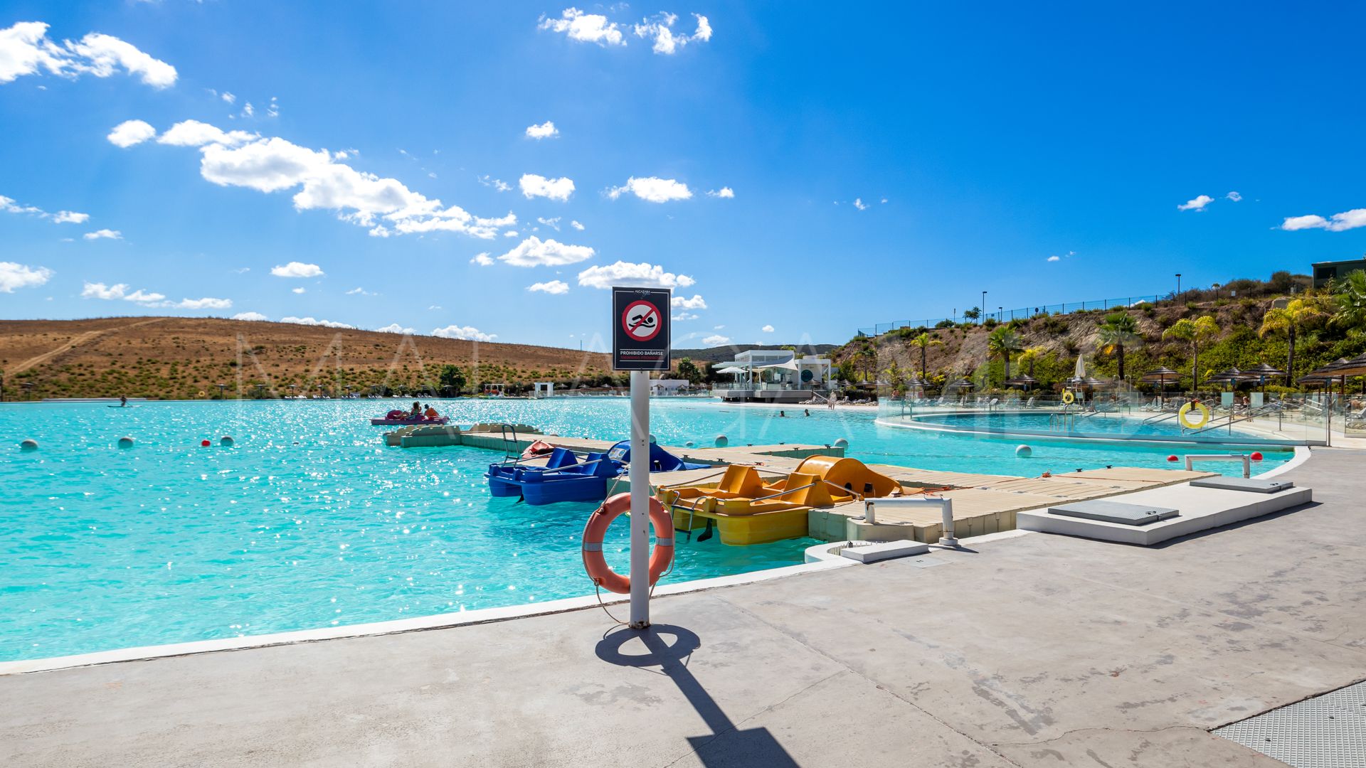 Appartement rez de chaussée for sale in Alcazaba Lagoon