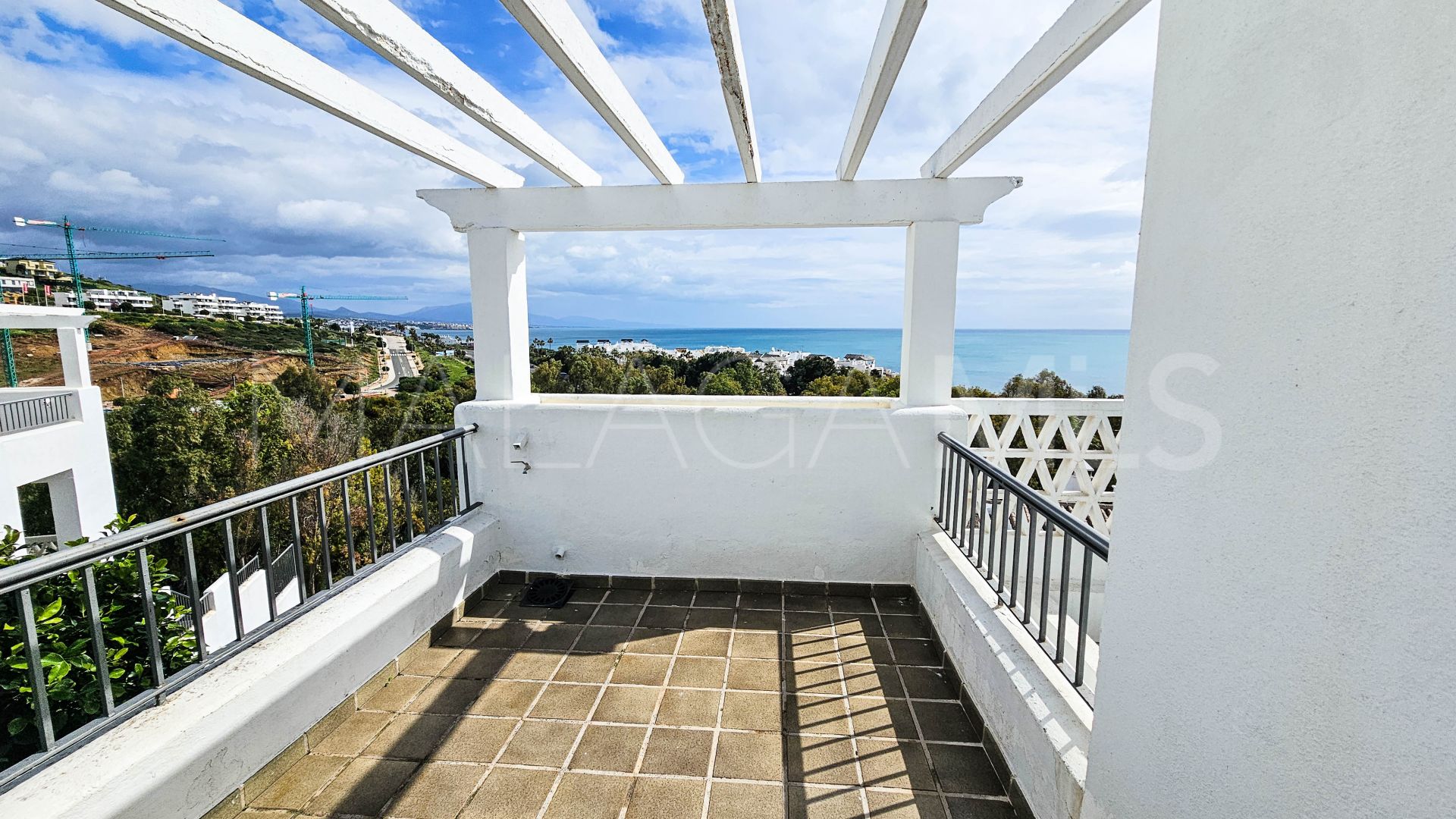Appartement terrasse for sale in Bahia de Casares