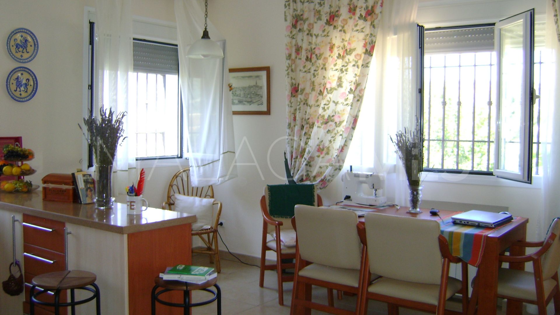 Se vende chalet in Cuevas del Becerro with 3 bedrooms