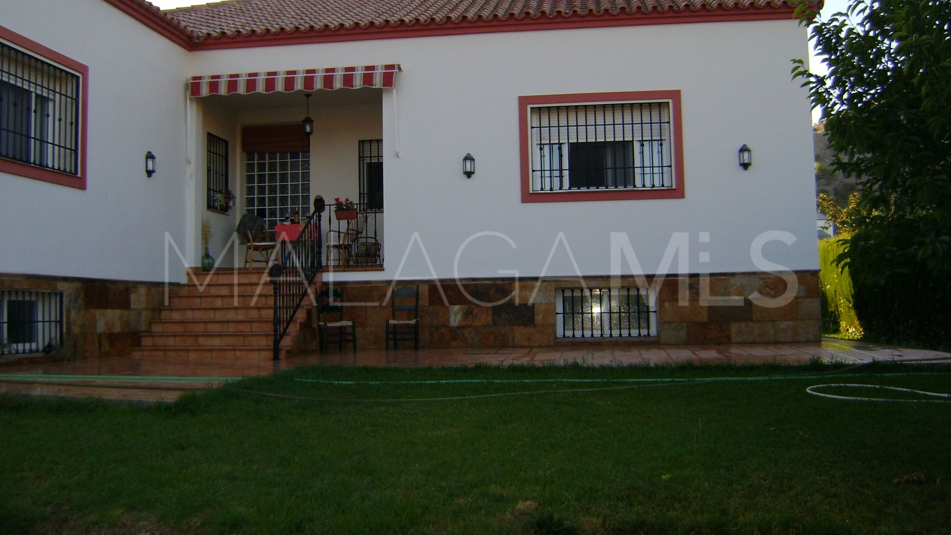 Se vende chalet in Cuevas del Becerro with 3 bedrooms