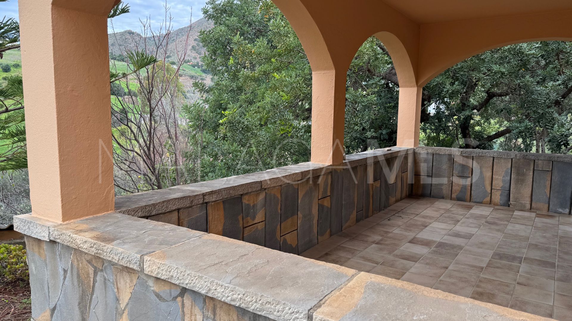 Villa for sale in Guadalobon
