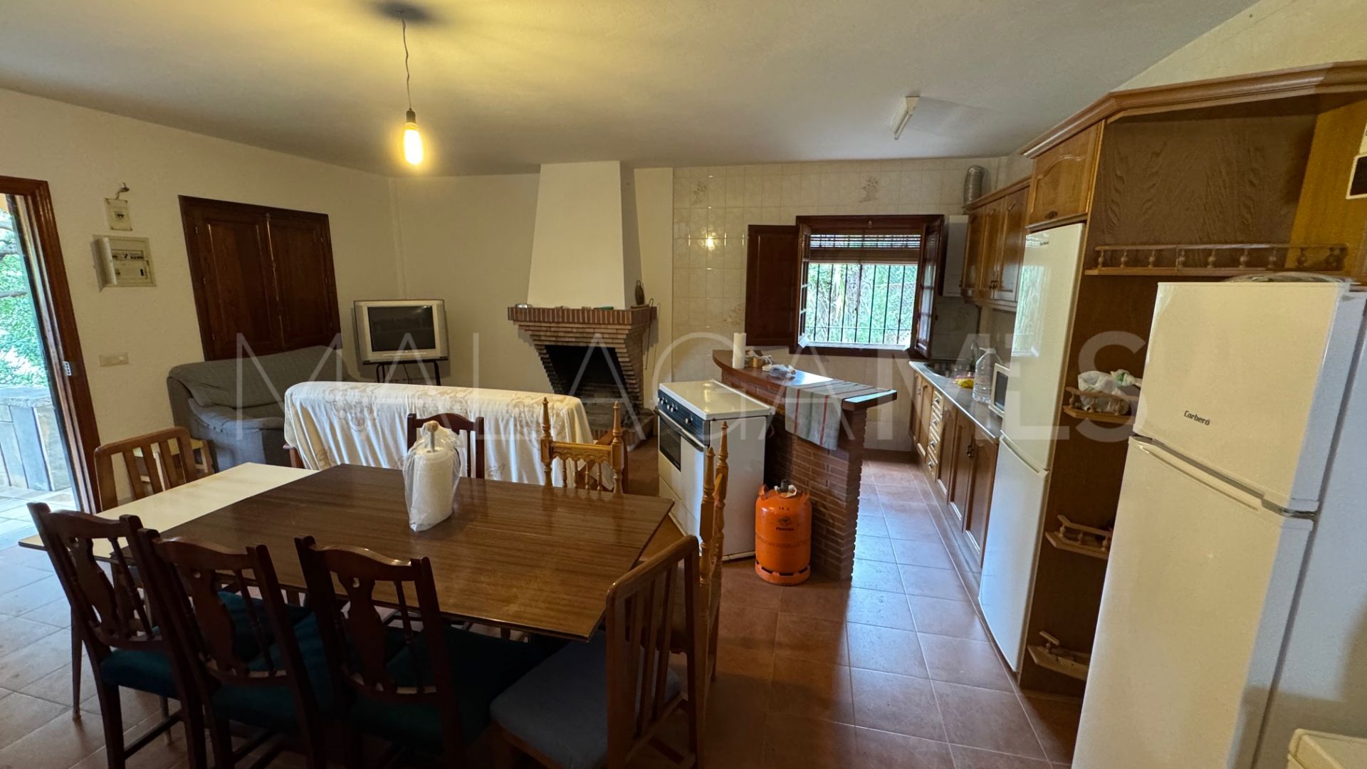 Villa for sale in Guadalobon