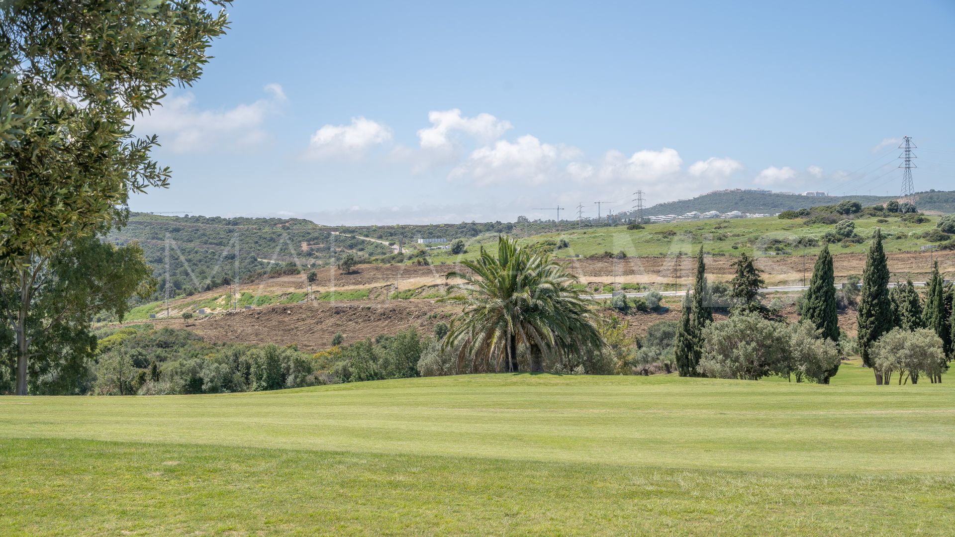 Lägenhet for sale in Estepona Golf