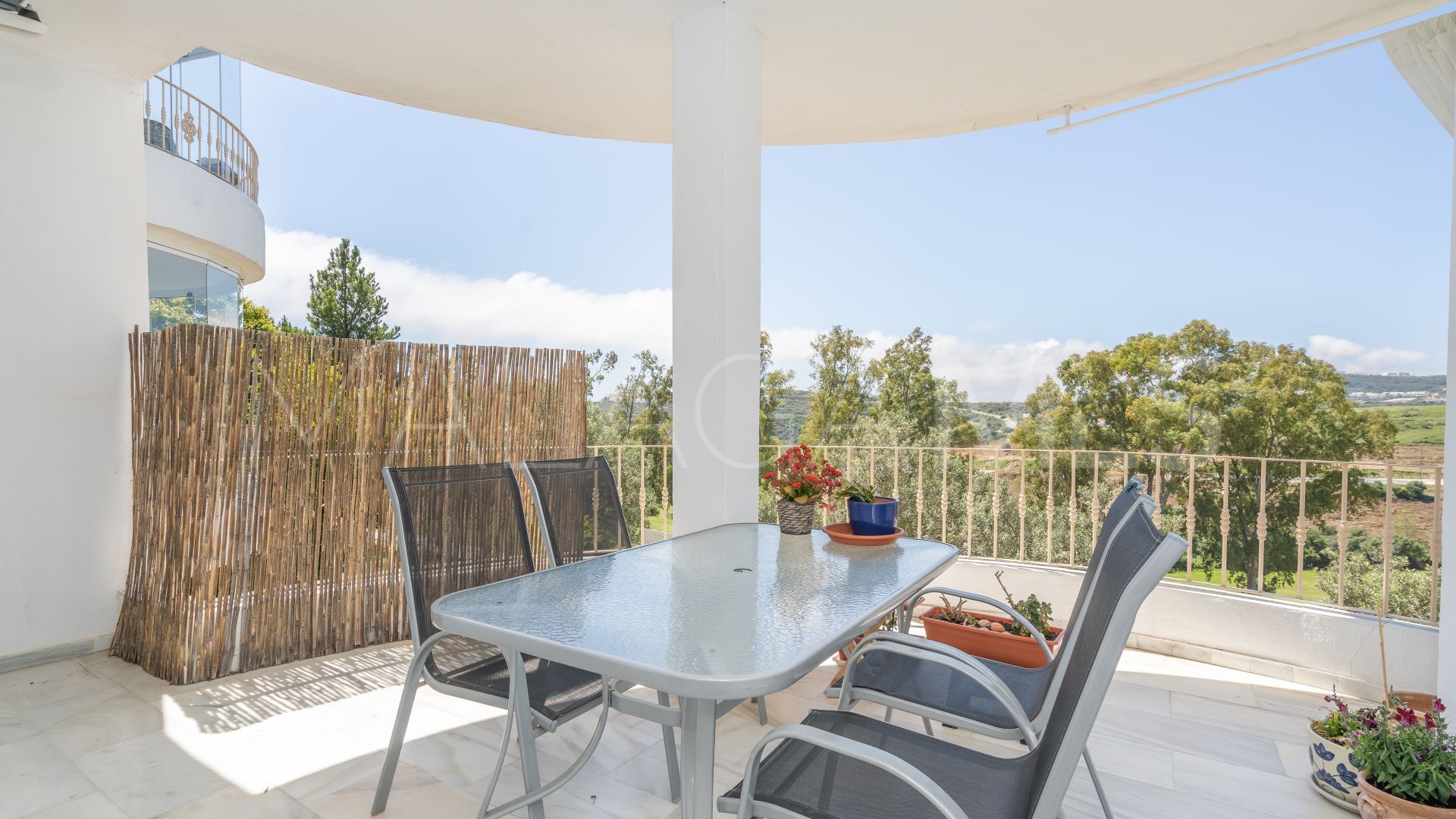 Lägenhet for sale in Estepona Golf