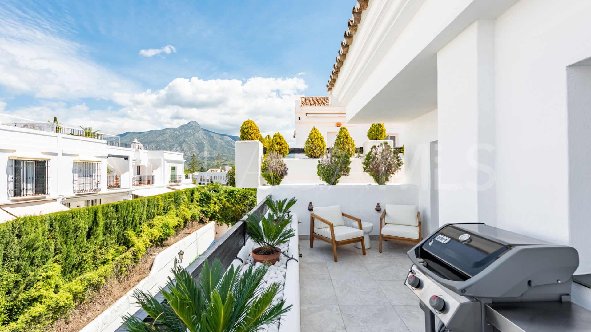 Appartement terrasse for sale in Aloha Mirasierra