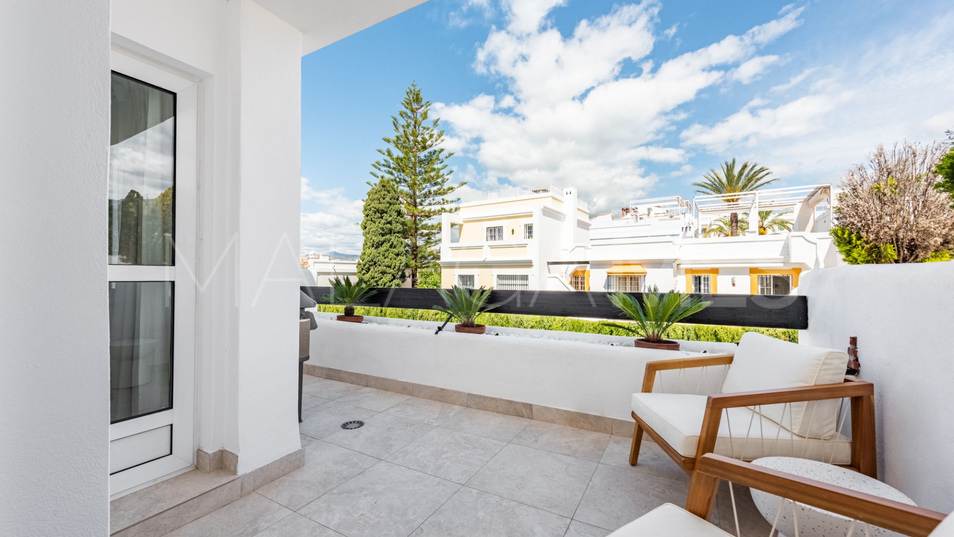 Appartement terrasse for sale in Aloha Mirasierra