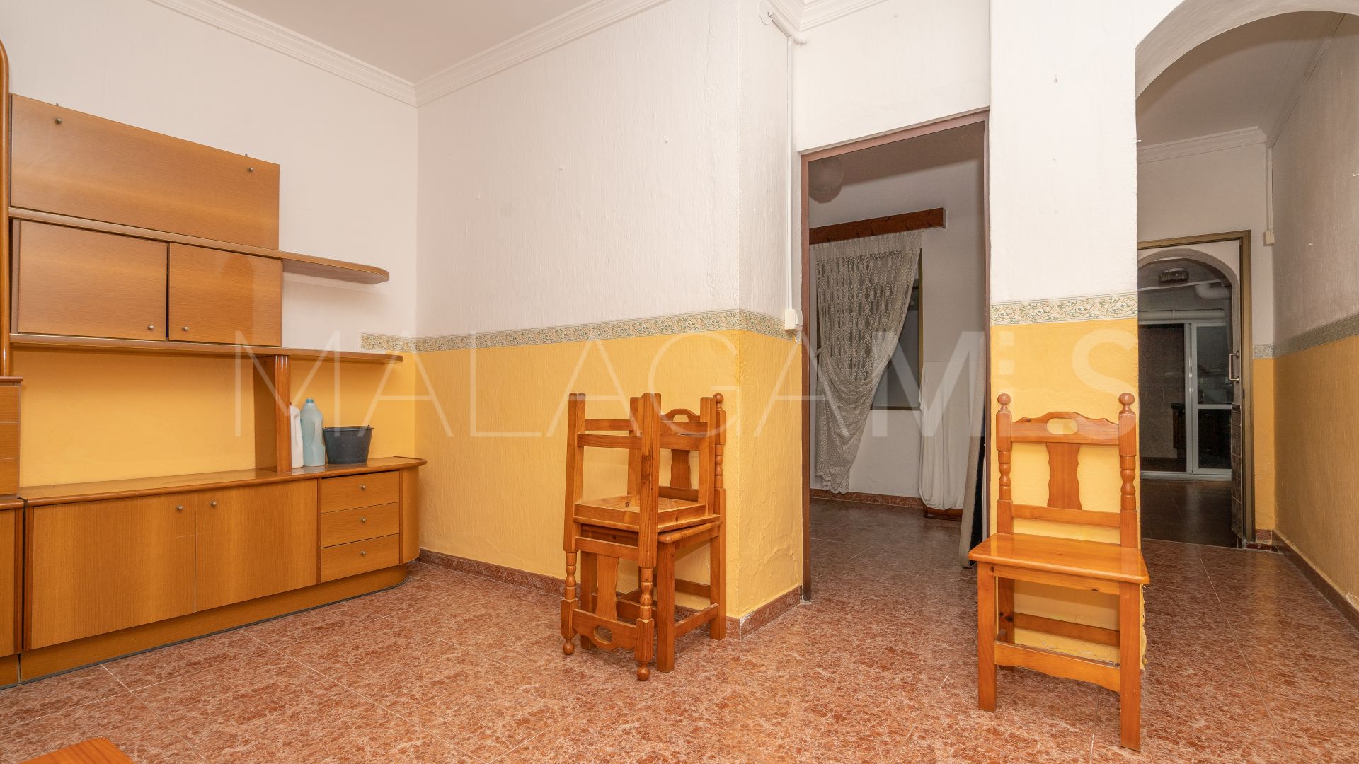 For sale Estepona Old Town town house with 5 bedrooms