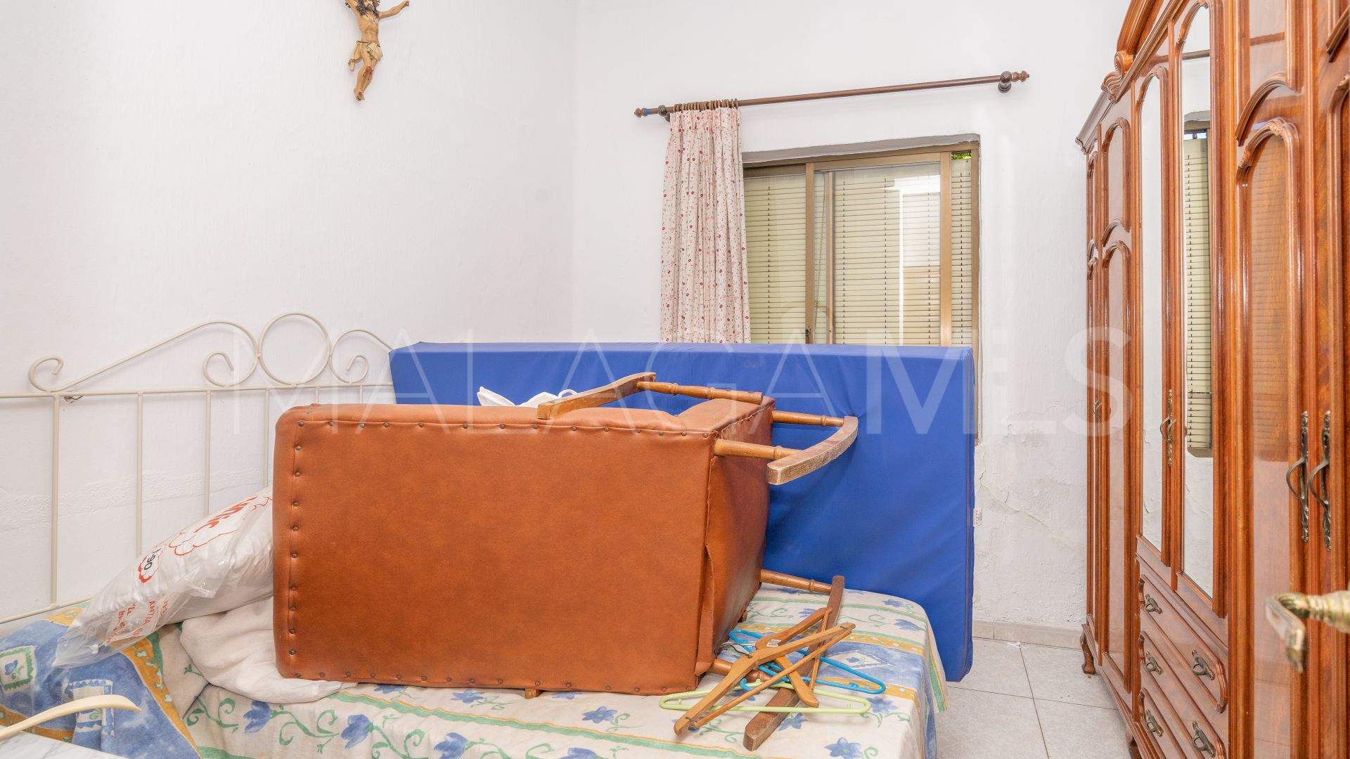 For sale Estepona Old Town town house with 5 bedrooms