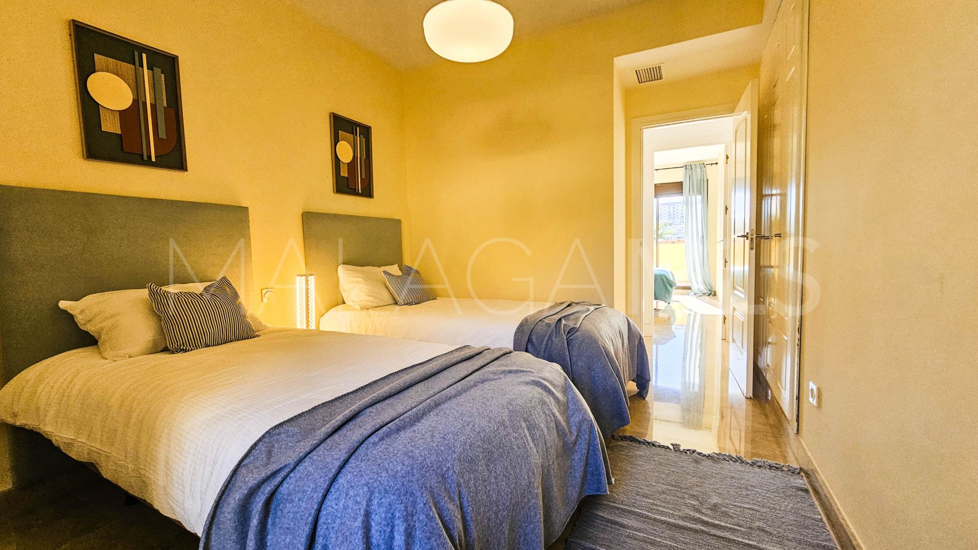 Penthouse with 2 bedrooms for sale in La Duquesa