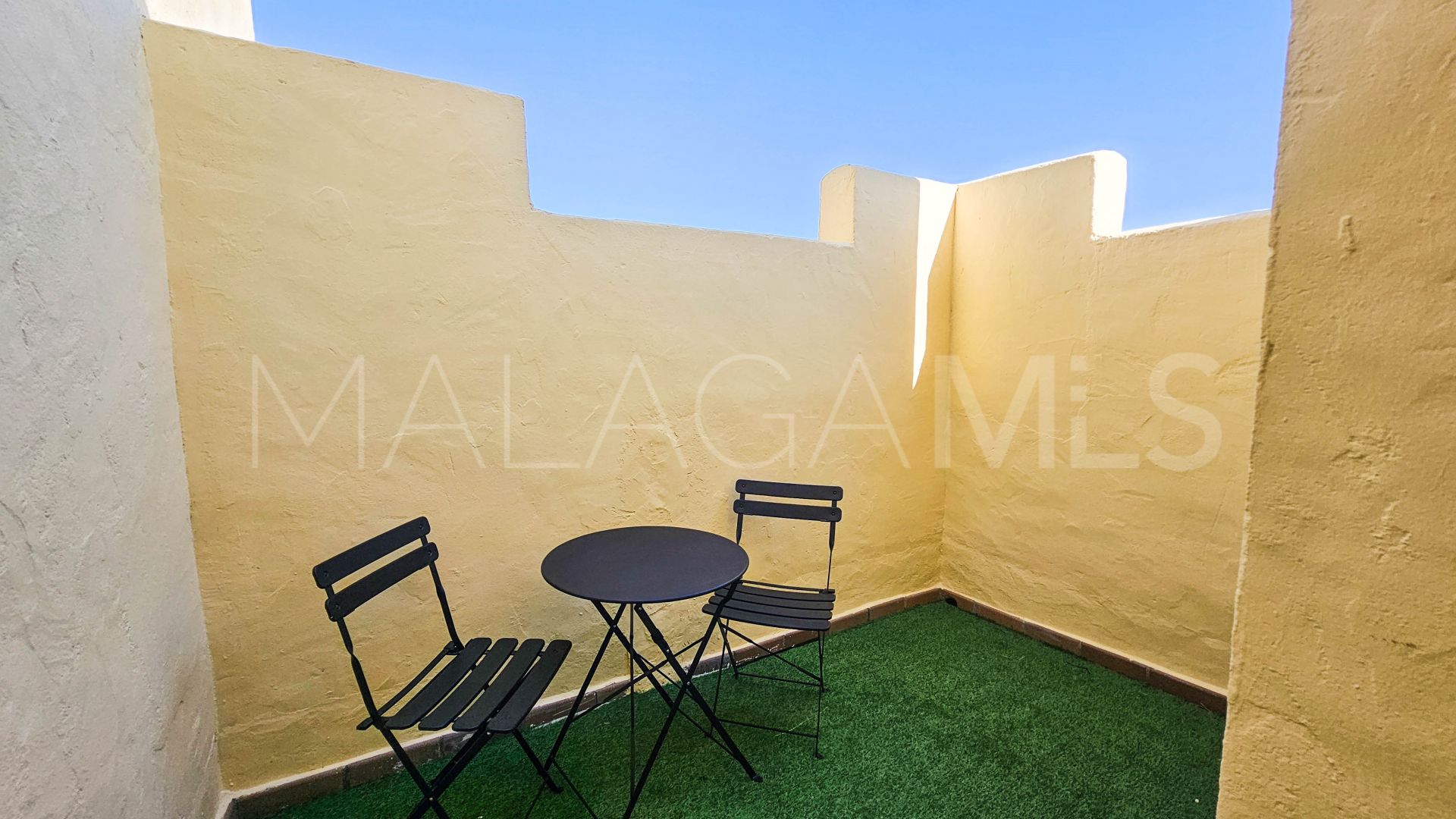 Penthouse with 2 bedrooms for sale in La Duquesa