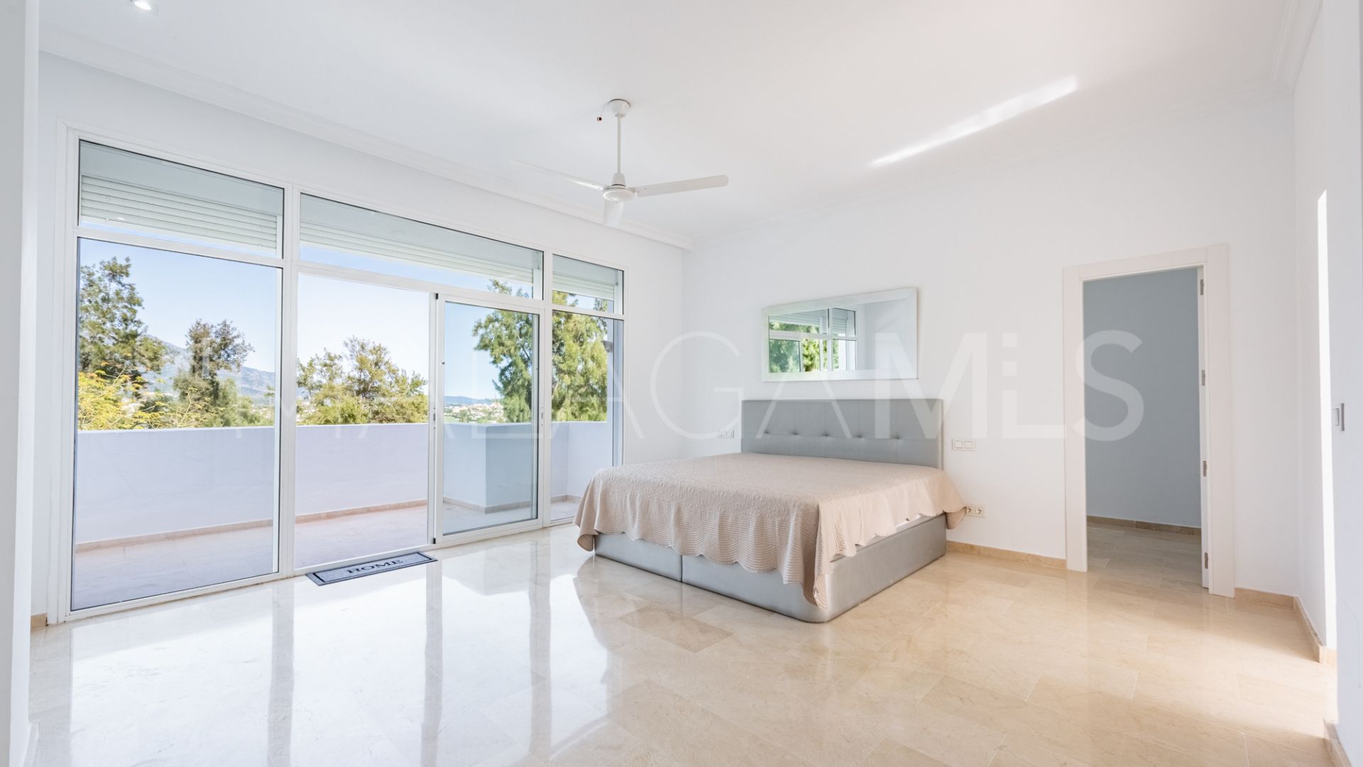 Radhus for sale in Benahavis