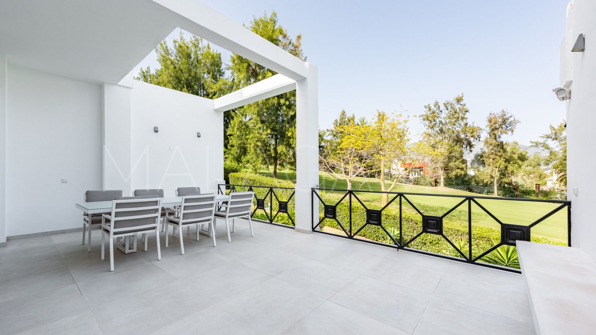 Radhus for sale in Benahavis