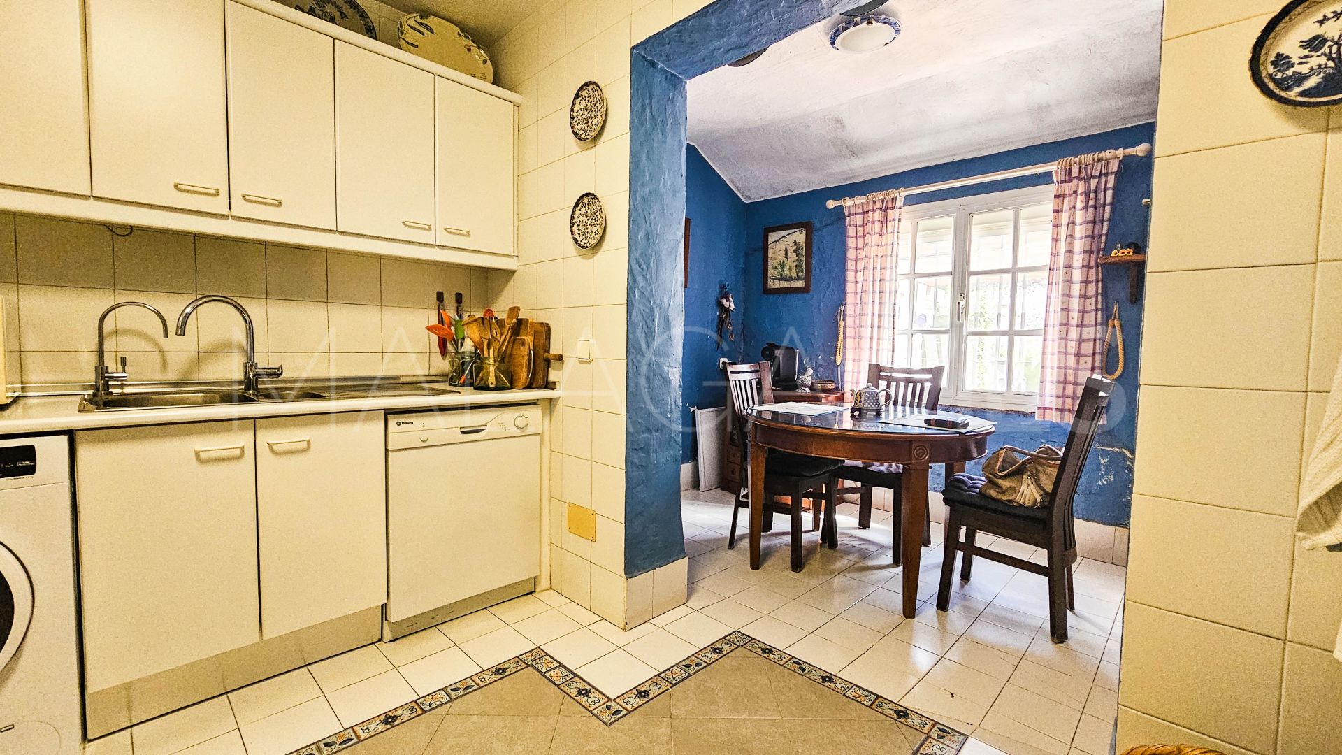 Maison de ville for sale in La Duquesa