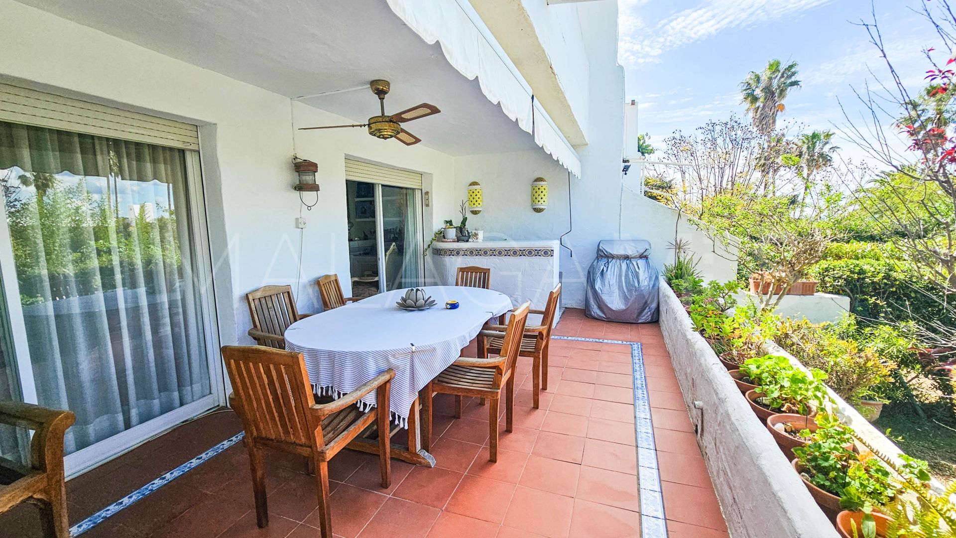 Maison de ville for sale in La Duquesa