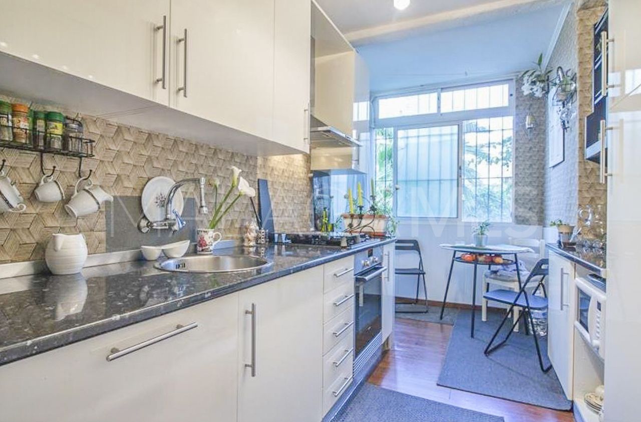 Appartement rez de chaussée for sale in Estepona Puerto