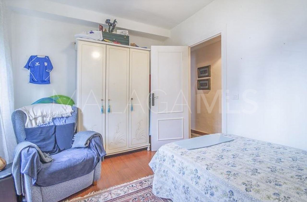Appartement rez de chaussée for sale in Estepona Puerto