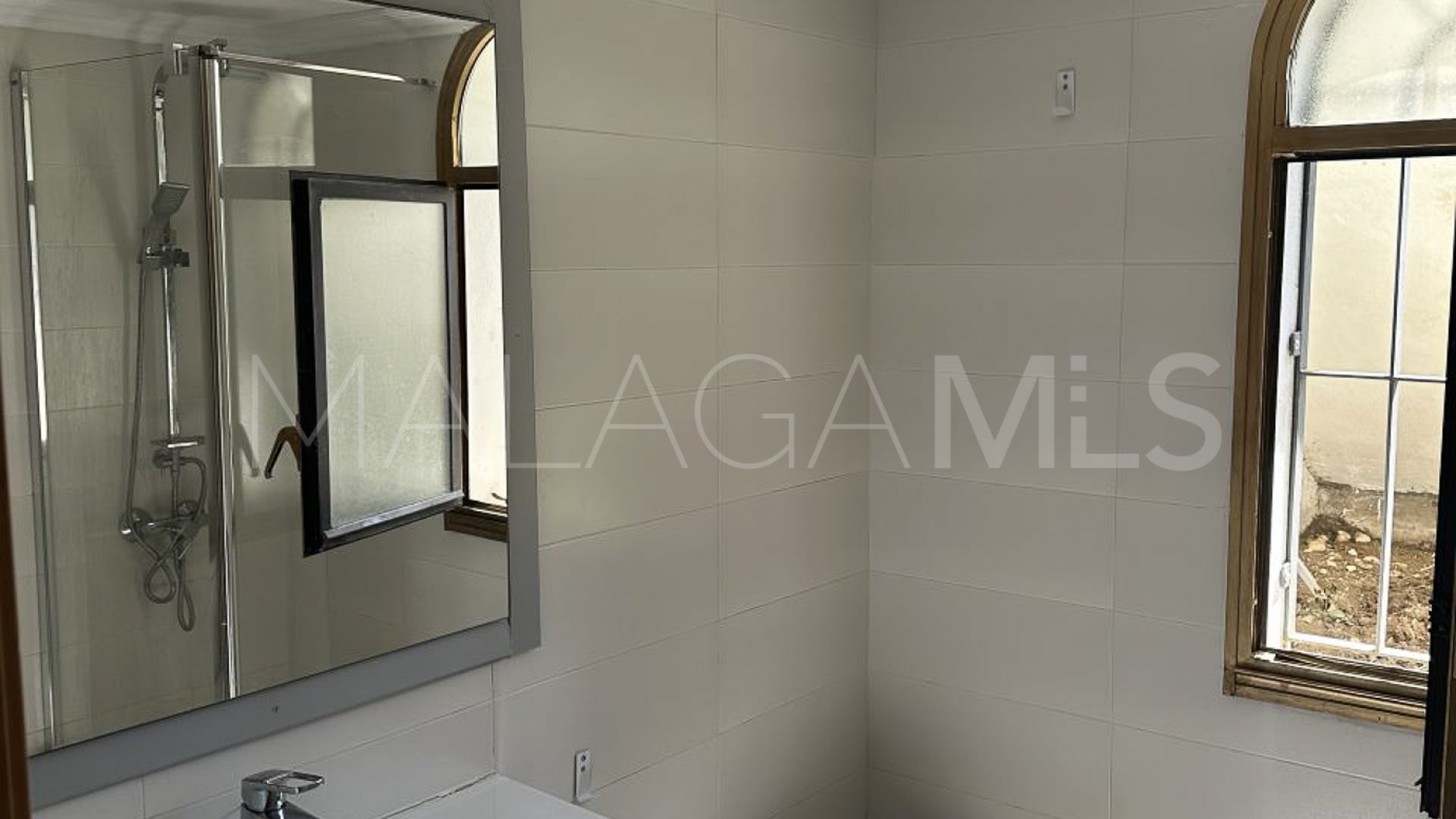Maison de ville for sale in Estepona