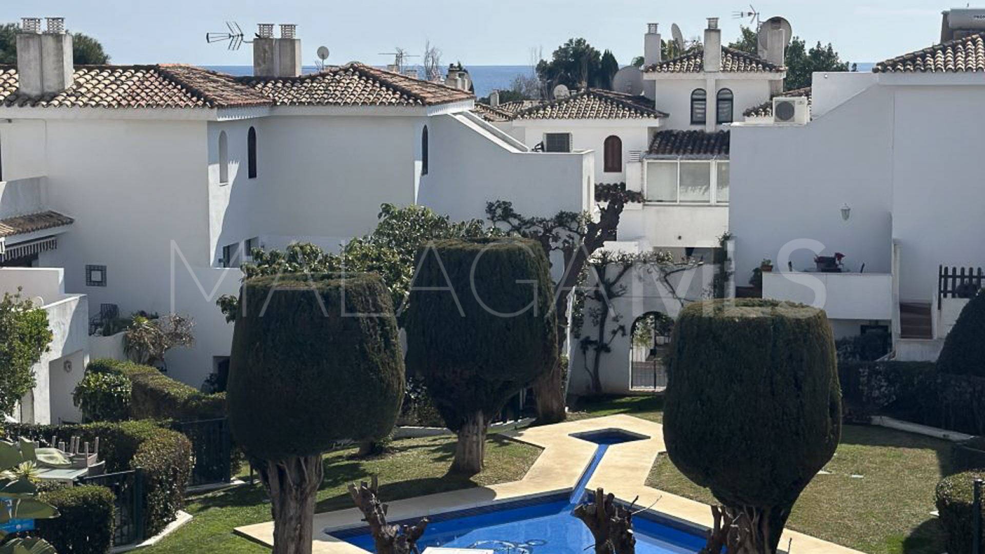 Maison de ville for sale in Estepona