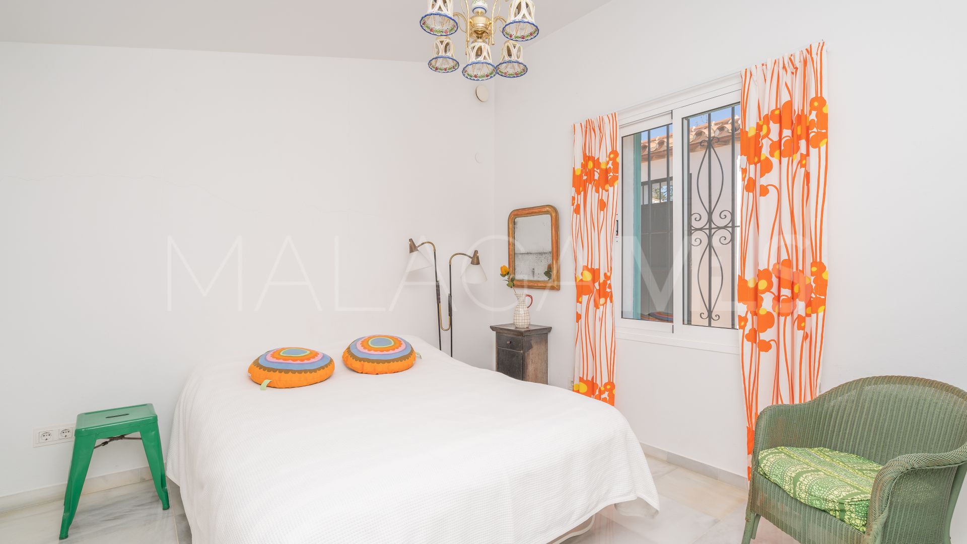 Villa for sale in Estepona