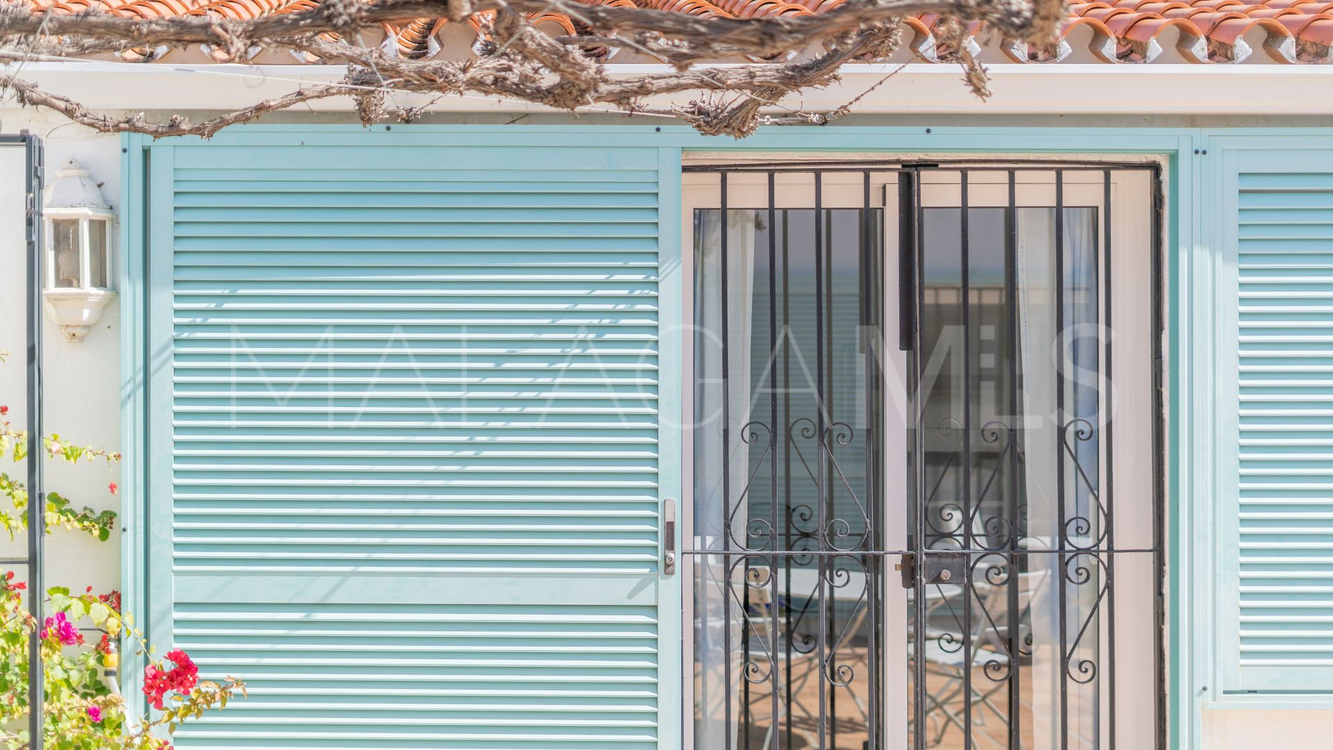 Villa for sale in Estepona