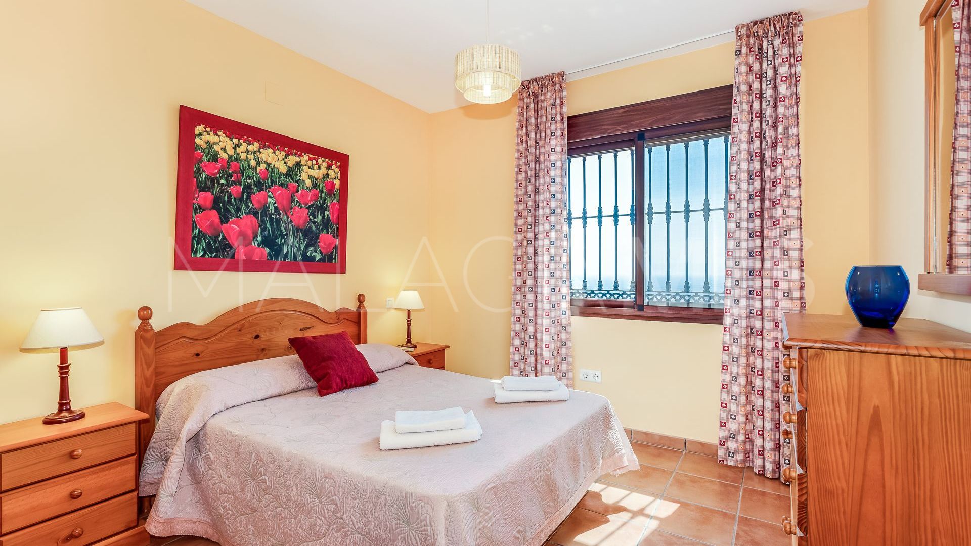 Villa for sale in Altos de Estepona