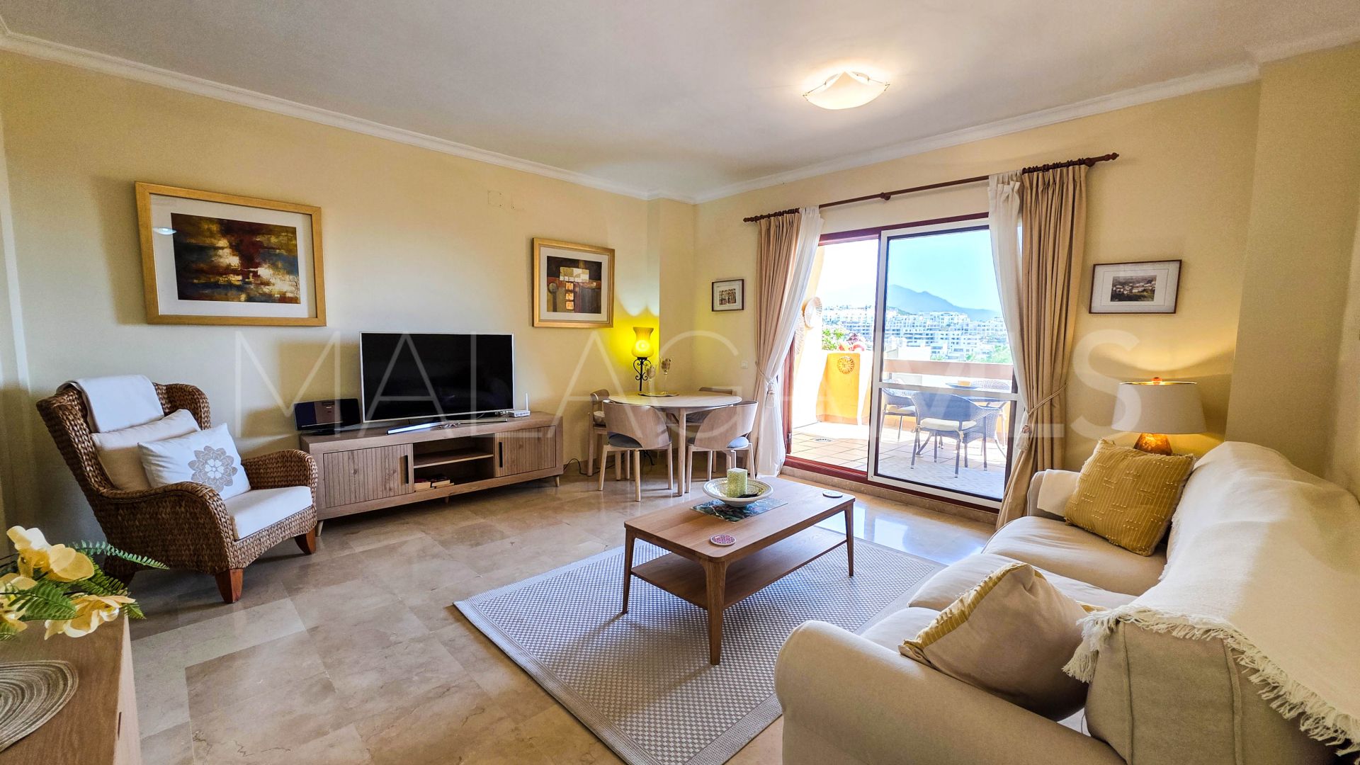 2 bedrooms apartment in Princesa Kristina for sale
