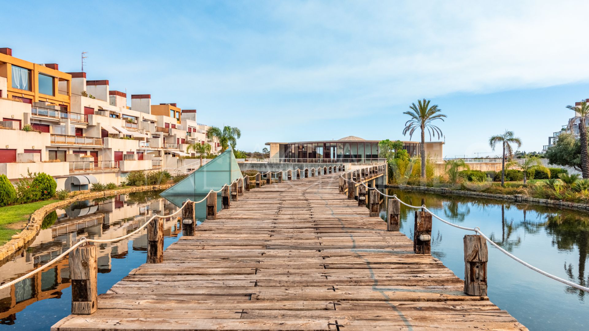 Se vende apartamento in Benahavis with 2 bedrooms