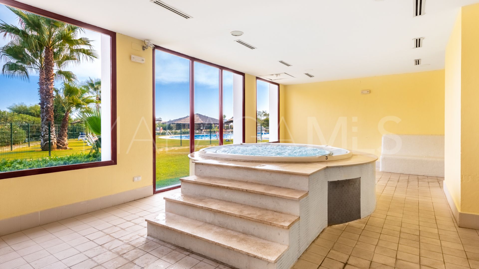 Se vende apartamento in Benahavis with 2 bedrooms