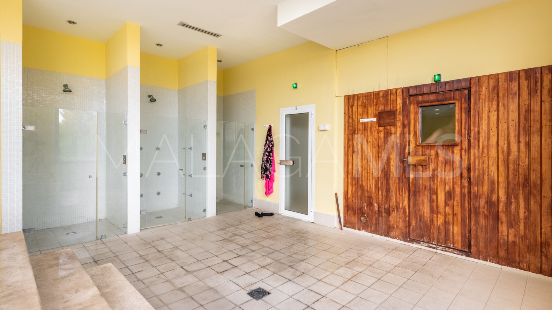 Se vende apartamento in Benahavis with 2 bedrooms