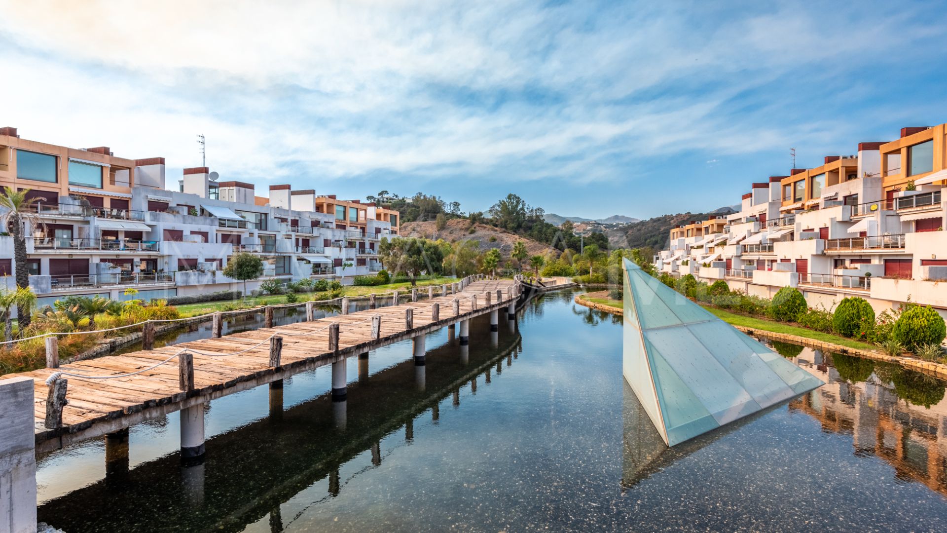 Se vende apartamento in Benahavis with 2 bedrooms