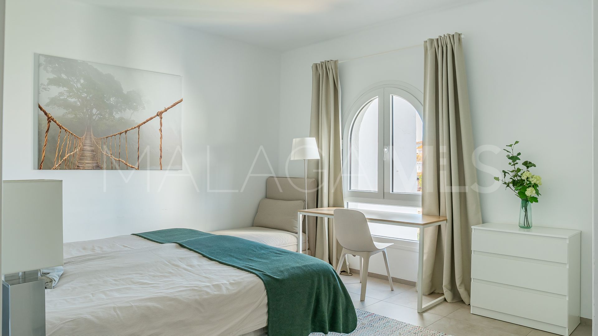 Lägenhet for sale in Playas del Duque