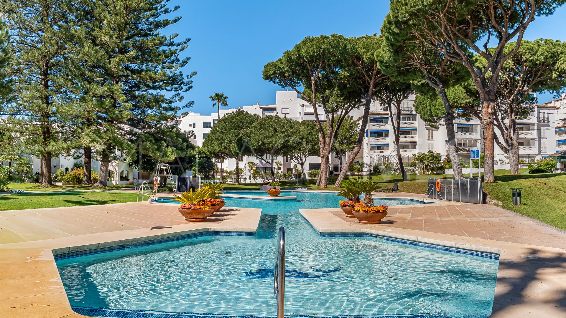 Lägenhet for sale in Playas del Duque