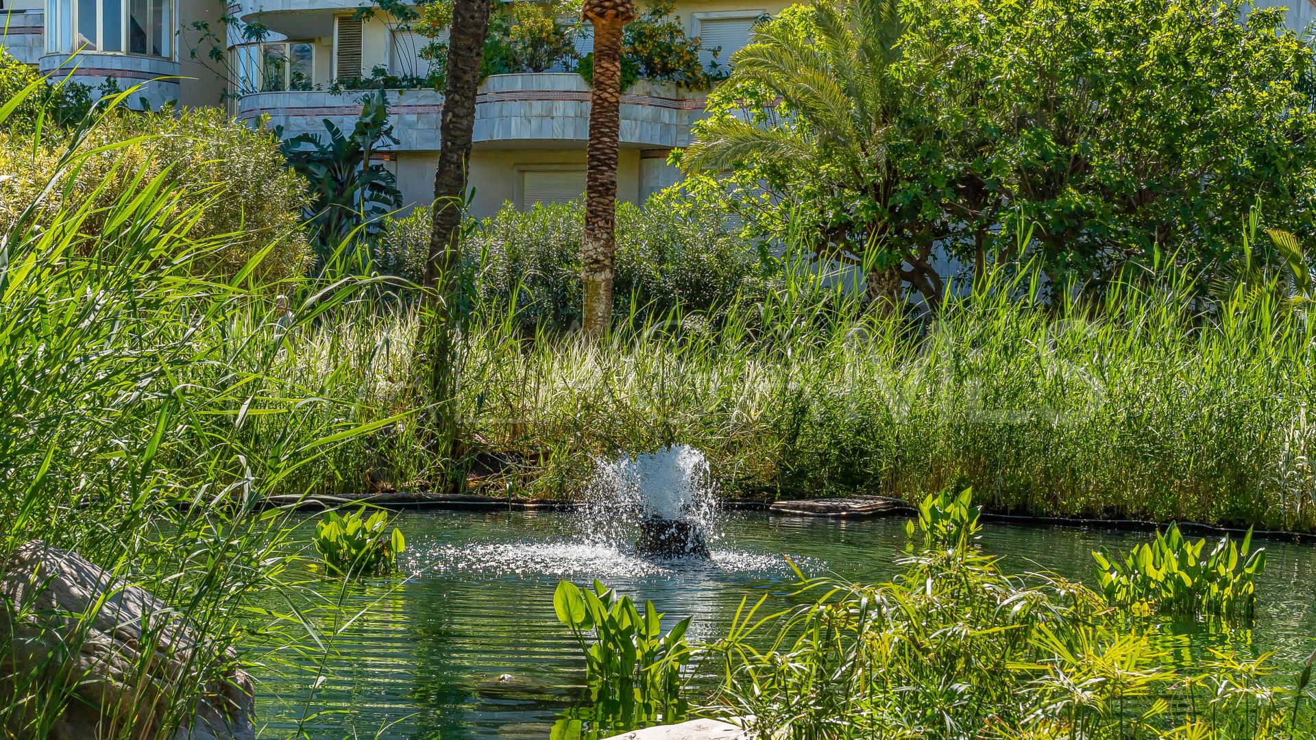 Lägenhet for sale in Playas del Duque