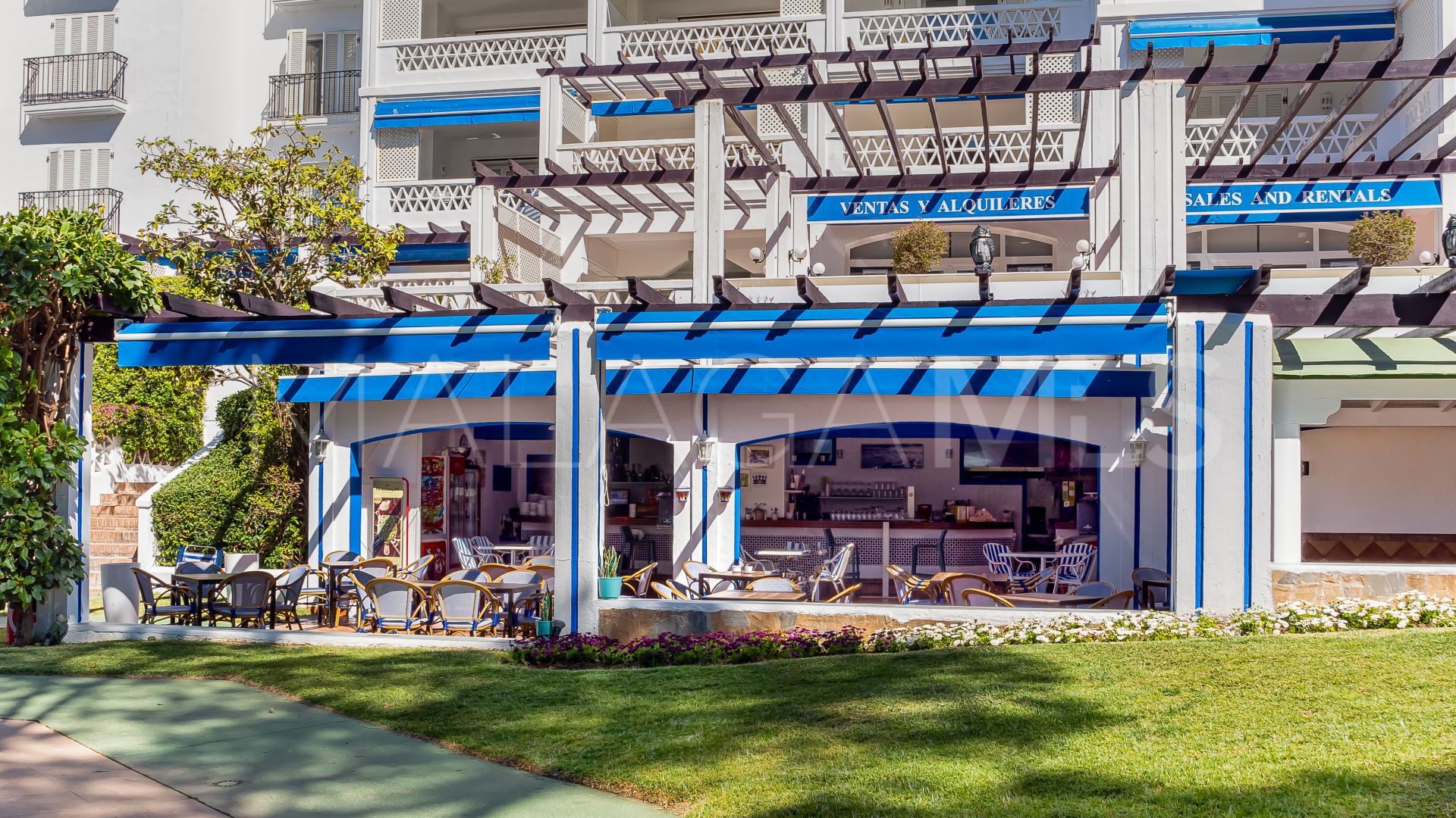 Lägenhet for sale in Playas del Duque