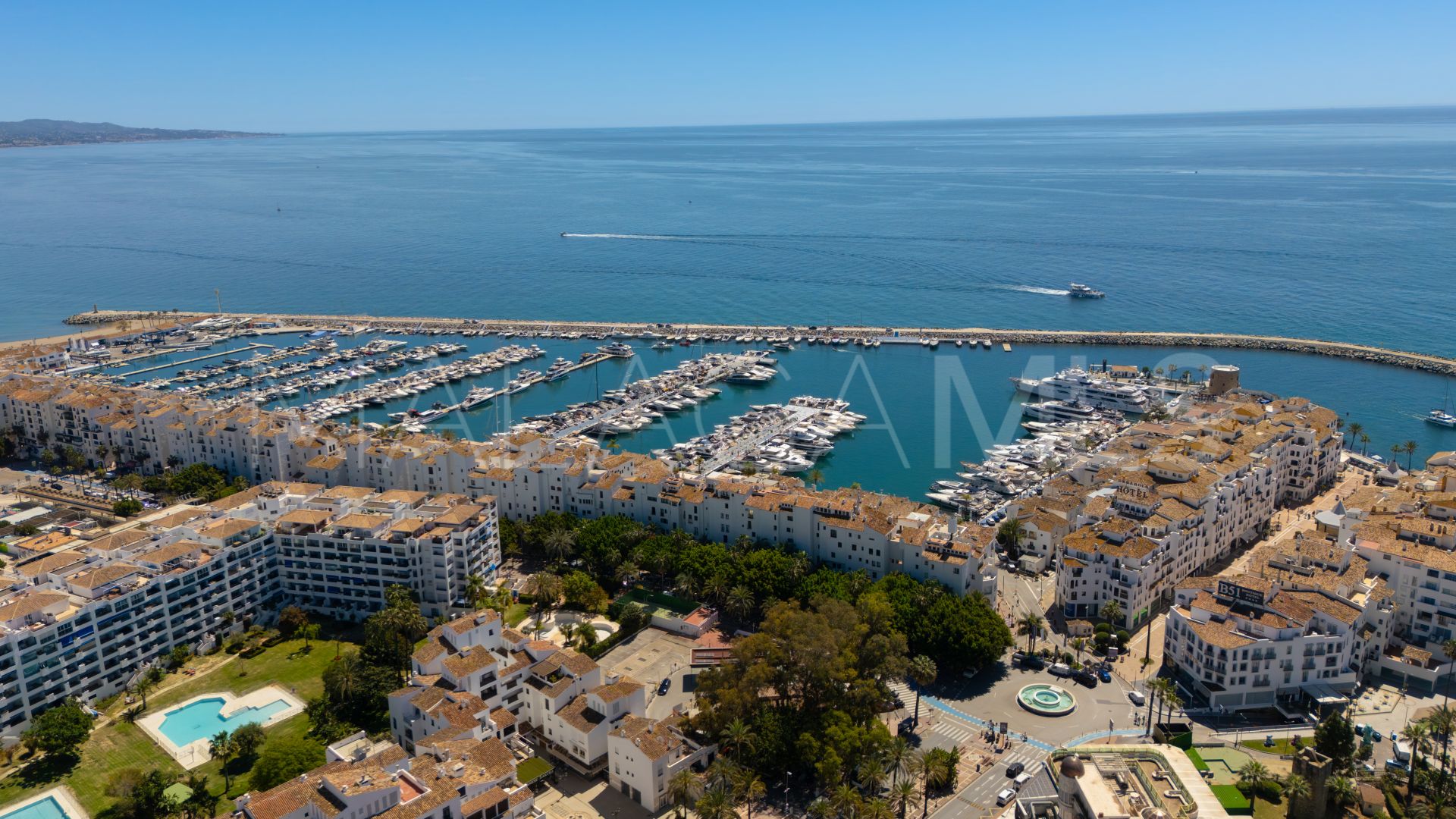 Lägenhet for sale in Playas del Duque