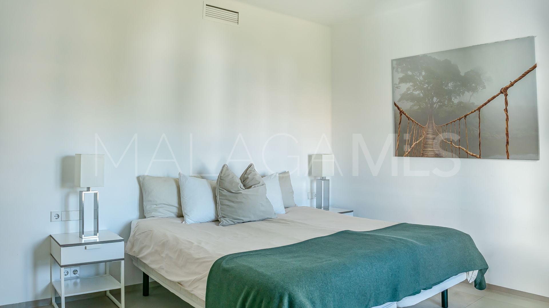 Lägenhet for sale in Playas del Duque