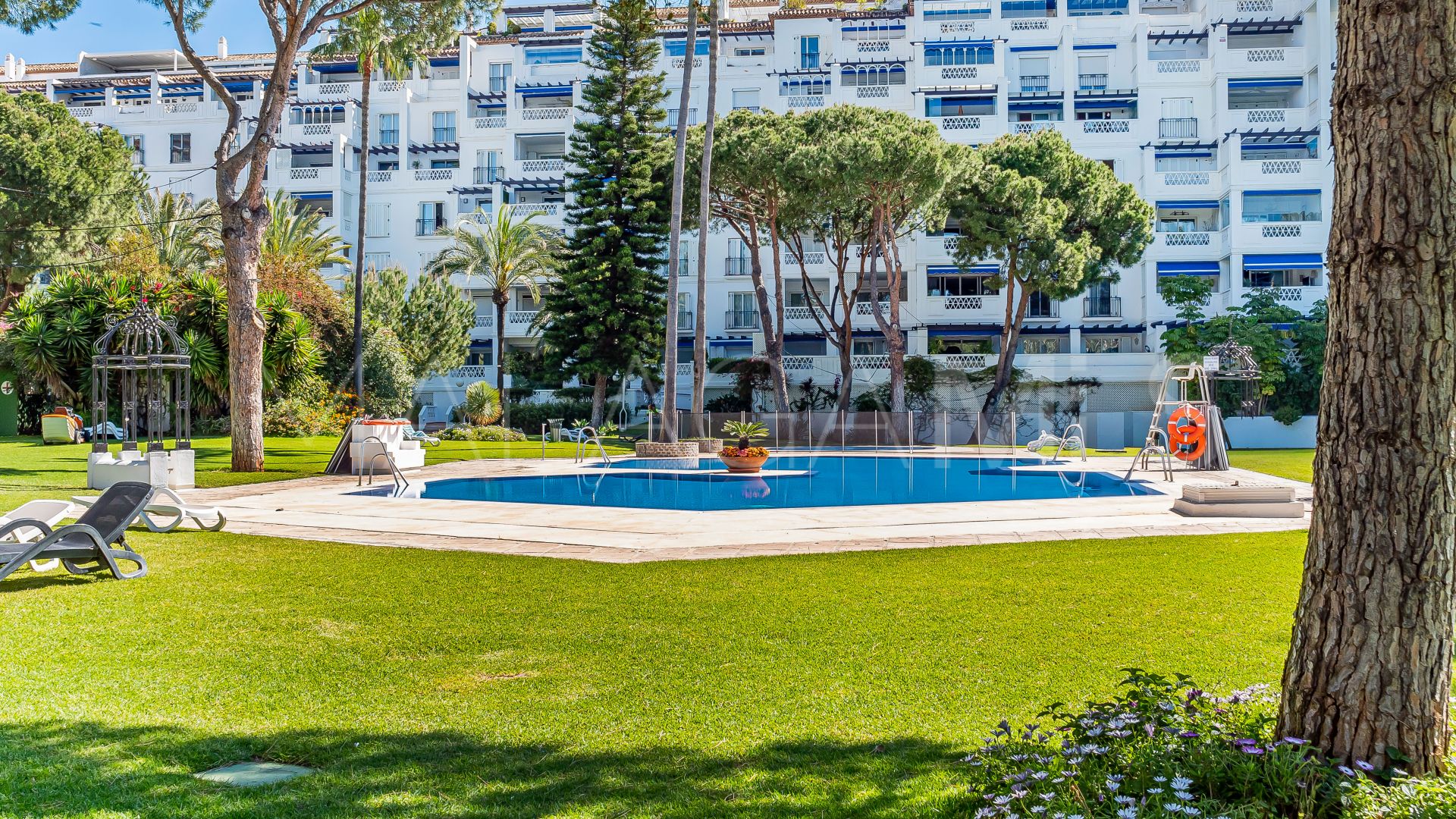 Lägenhet for sale in Playas del Duque