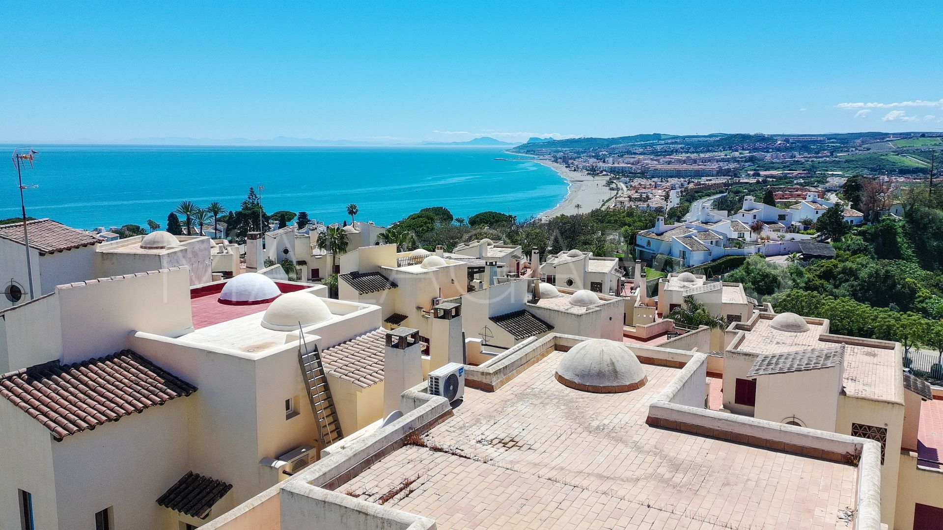 Markplanslägenhet for sale in Bahia de Casares