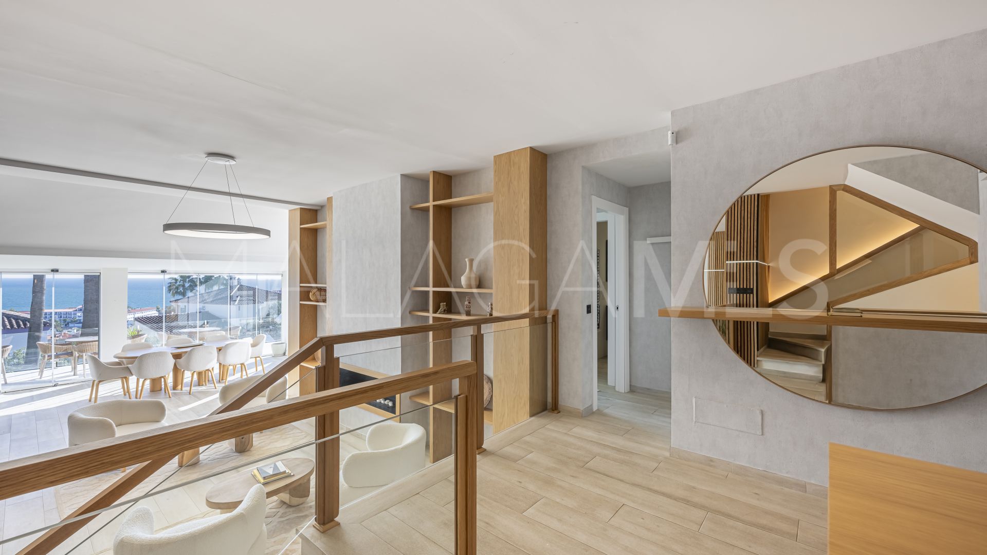 Villa for sale in La Duquesa