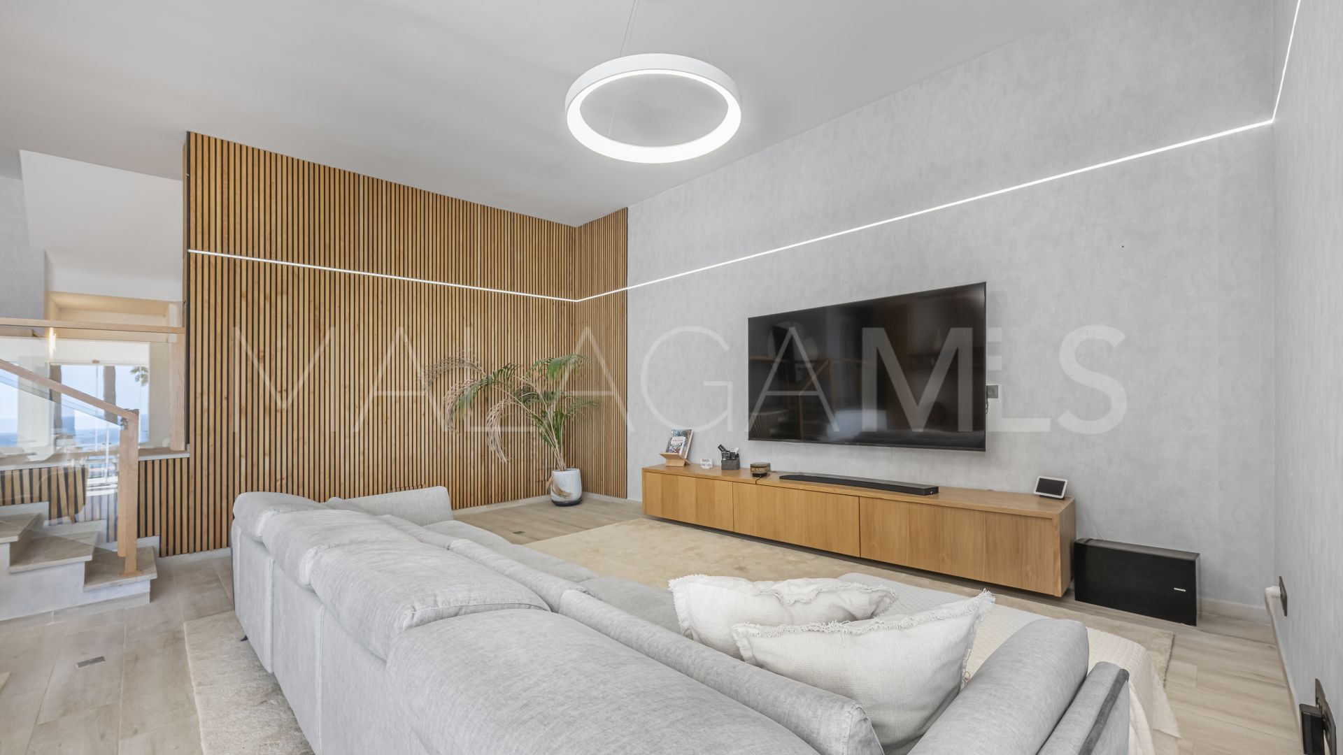 Villa for sale in La Duquesa