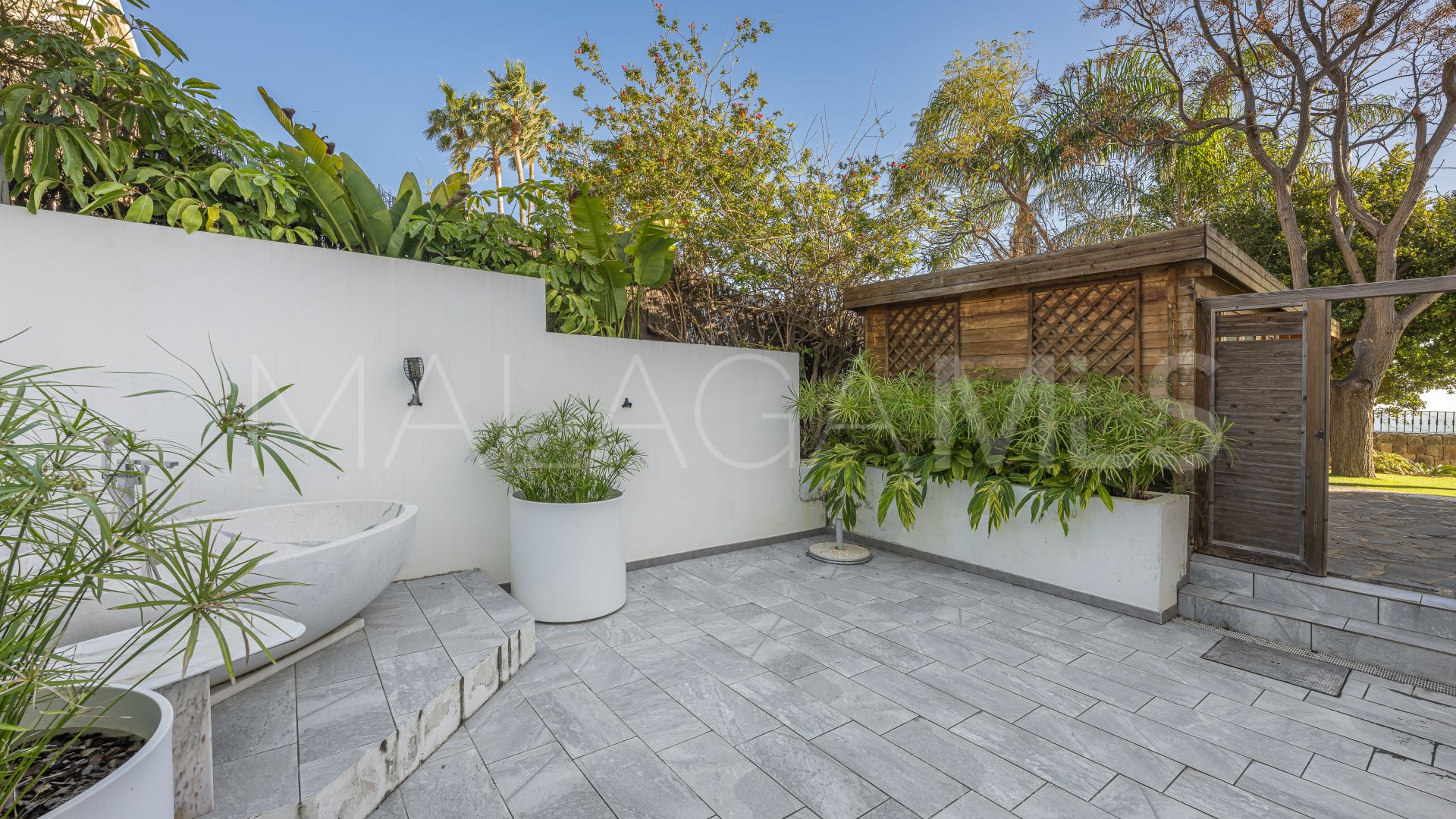 Villa for sale in La Duquesa