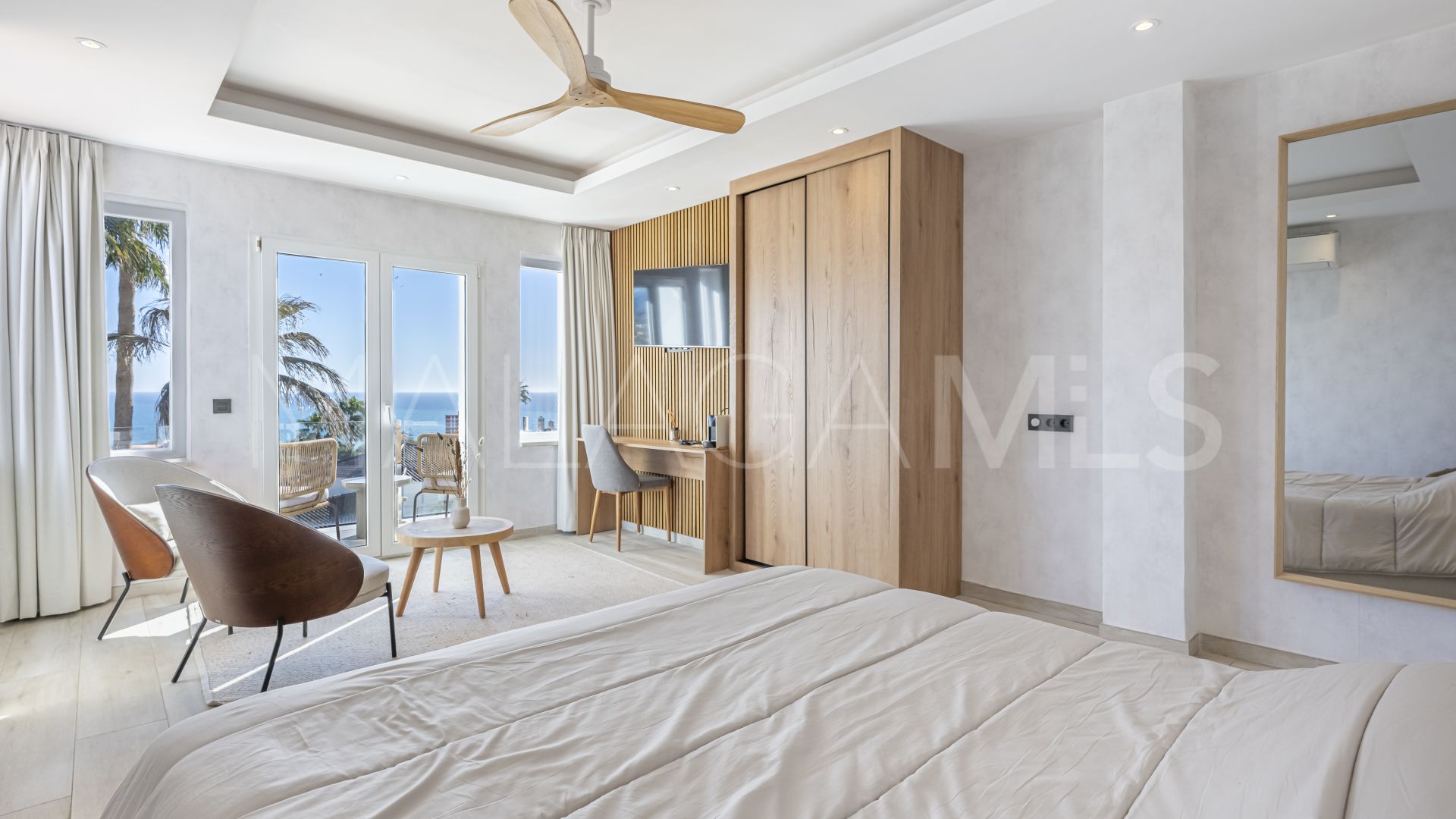 Villa for sale in La Duquesa